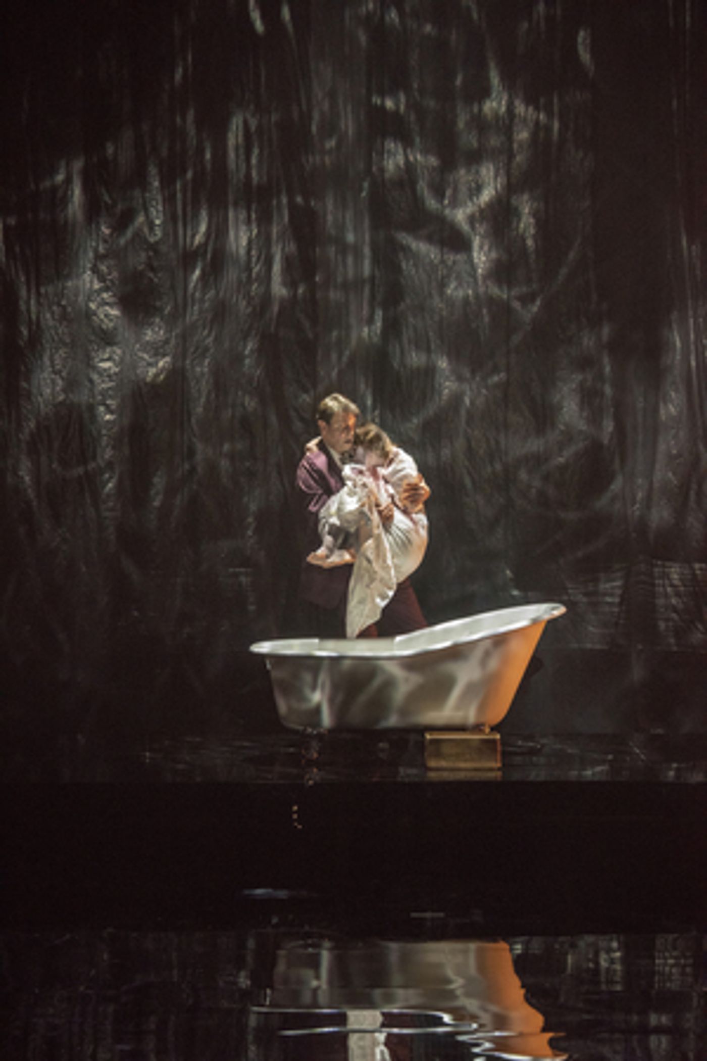 Feature: OPERA PERFORMANCES ONLINE May 1-7 at Computer Screens Feature: OPERA PERFORMANCES ONLINE May 1-7 at Computer Screens Image