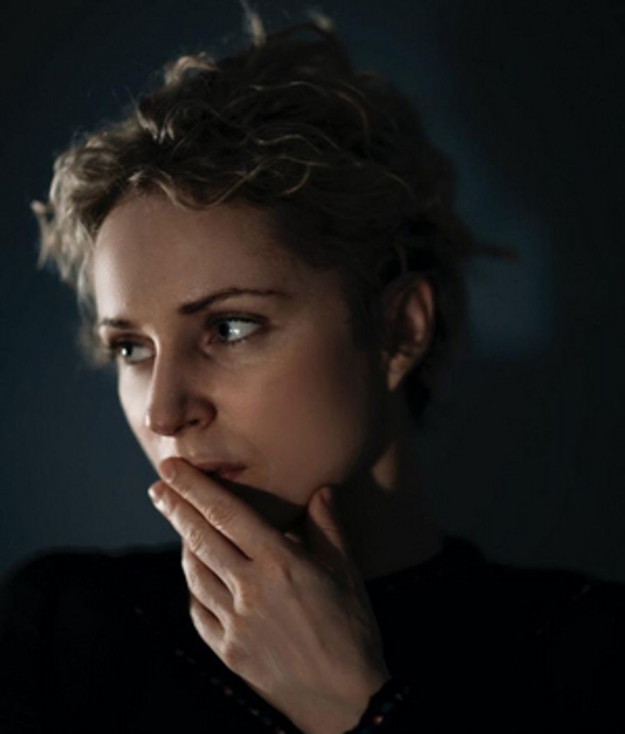 Agnes Obel Releases New Live Performance Video for 'Island Of Doom' Image