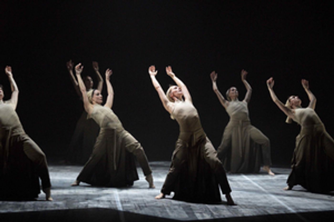 Review: ENGLISH NATIONAL BALLET'S DUST, Milton Keynes Theatre  Image