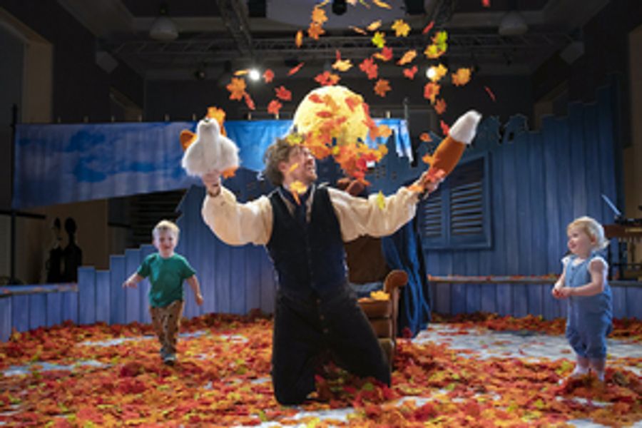 Guest Blog: Roxana Haines On Scottish Opera's FOX-TOT! and Online Family Activities Image