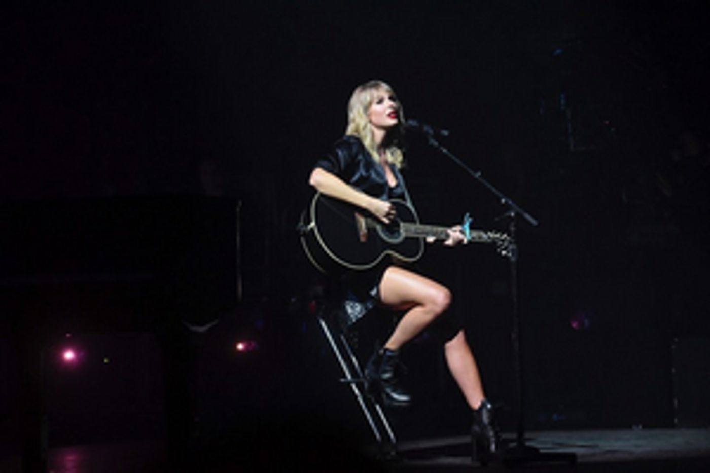Taylor Swift Returns to ABC With Exclusive Concert Special  Image