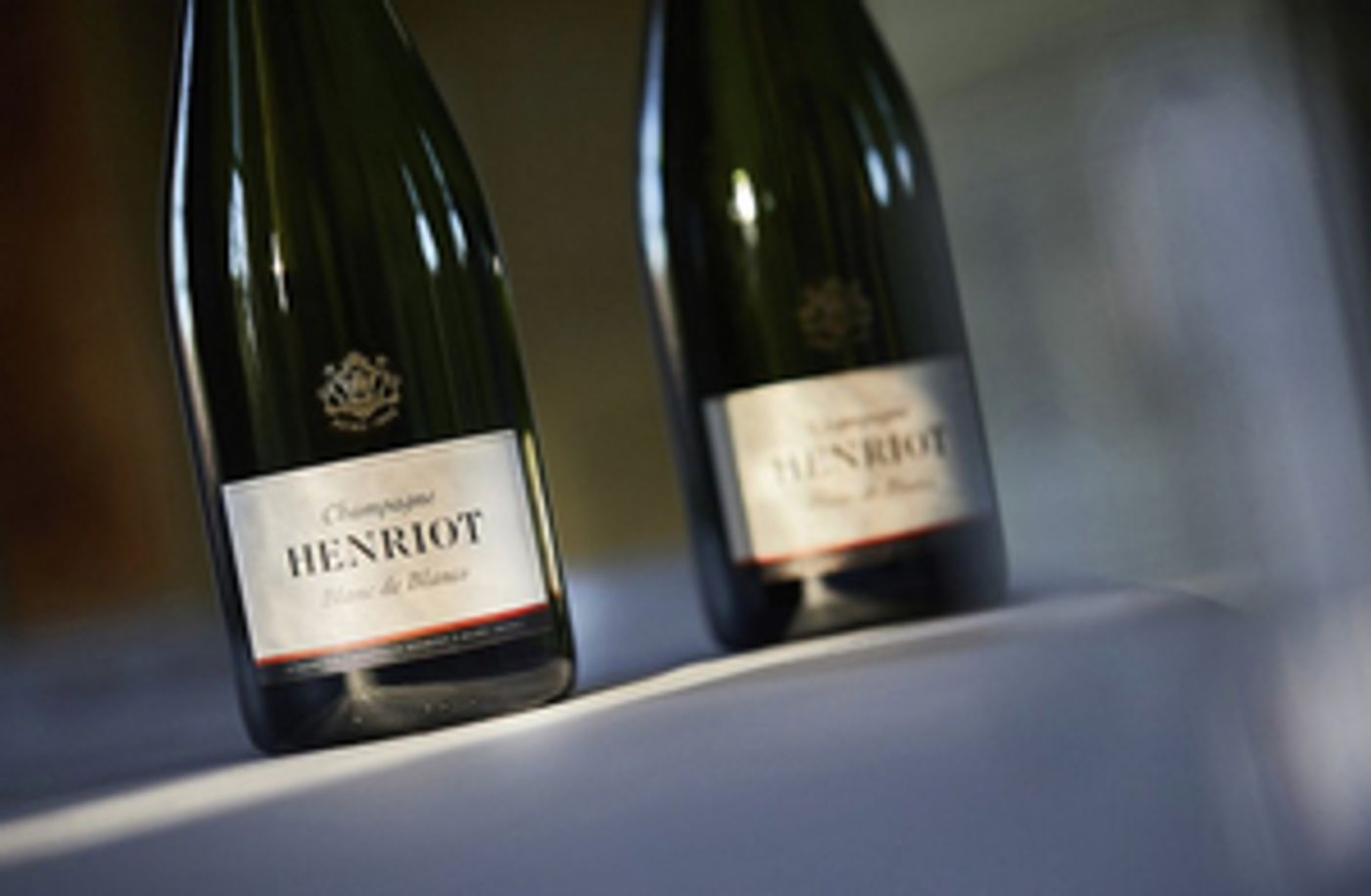 CHAMPAGNE HENRIOT and Dr. Elisha Goldstein Partner for a Video Tasting Experience  Image