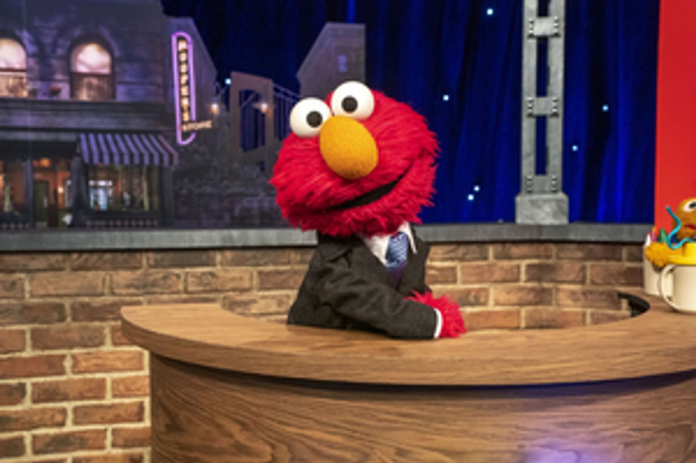 Sesame Workshop to Debut THE NOT-TOO-LATE-SHOW WITH ELMO on HBO Max  Image