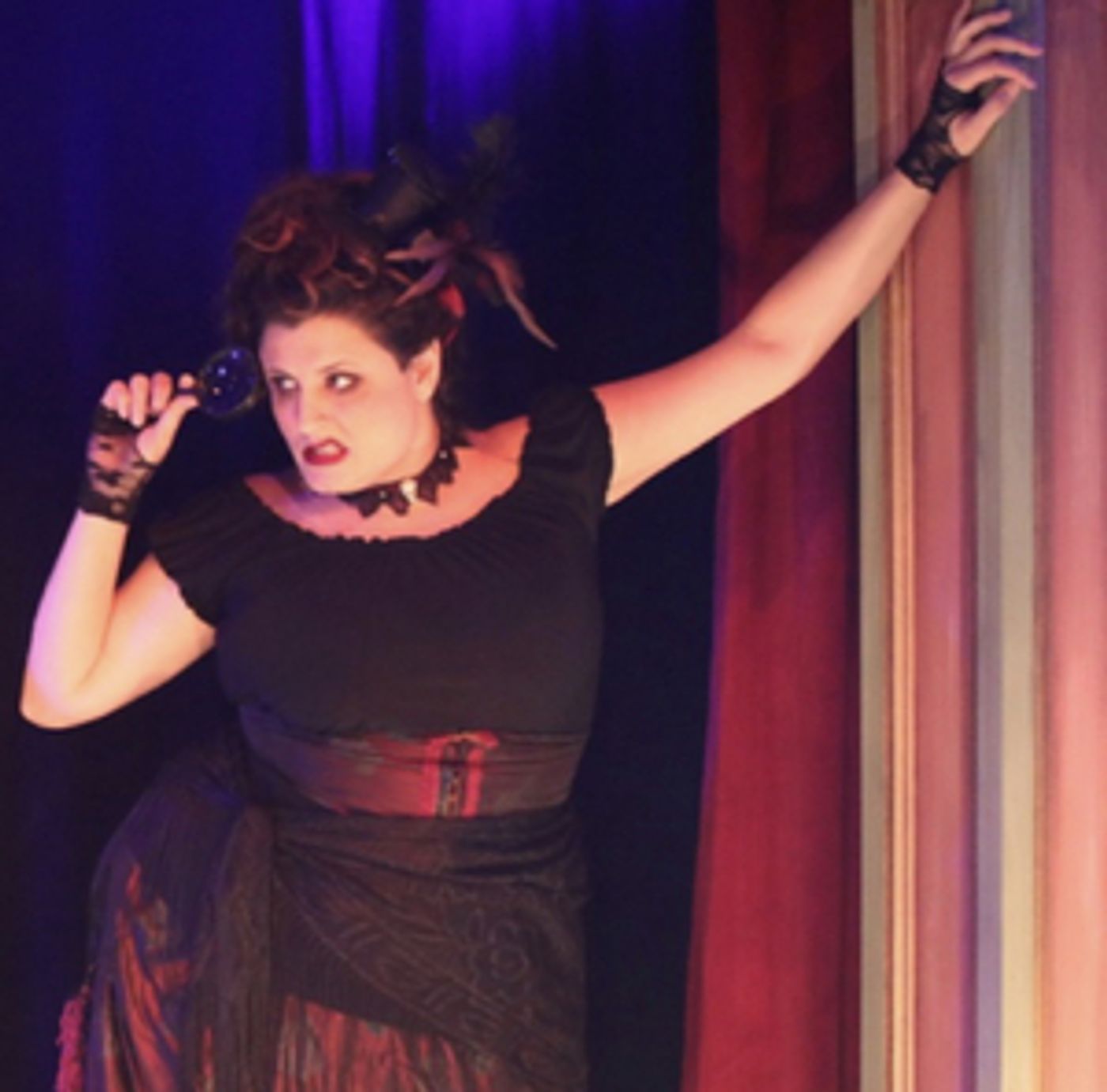 BWW Spotlight Series: Meet Gina D'Acciaro, an L.A. Actress and Regular Performer at Rockwell Table & Stage  Image