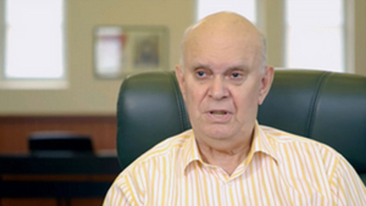 Sir Alan Ayckbourn Says Getting People Back Into Theaters in the Age of Netflix Will be a Challenge  Image