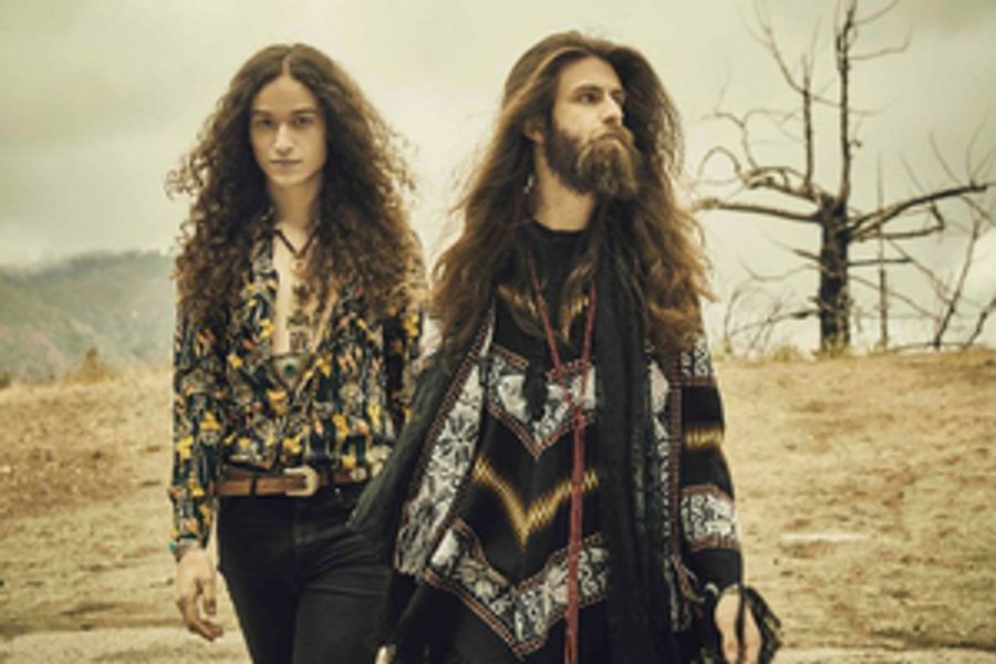 Crown Lands Announce Acoustic EP WAYWARD FLYERS VOLUME 1 Image
