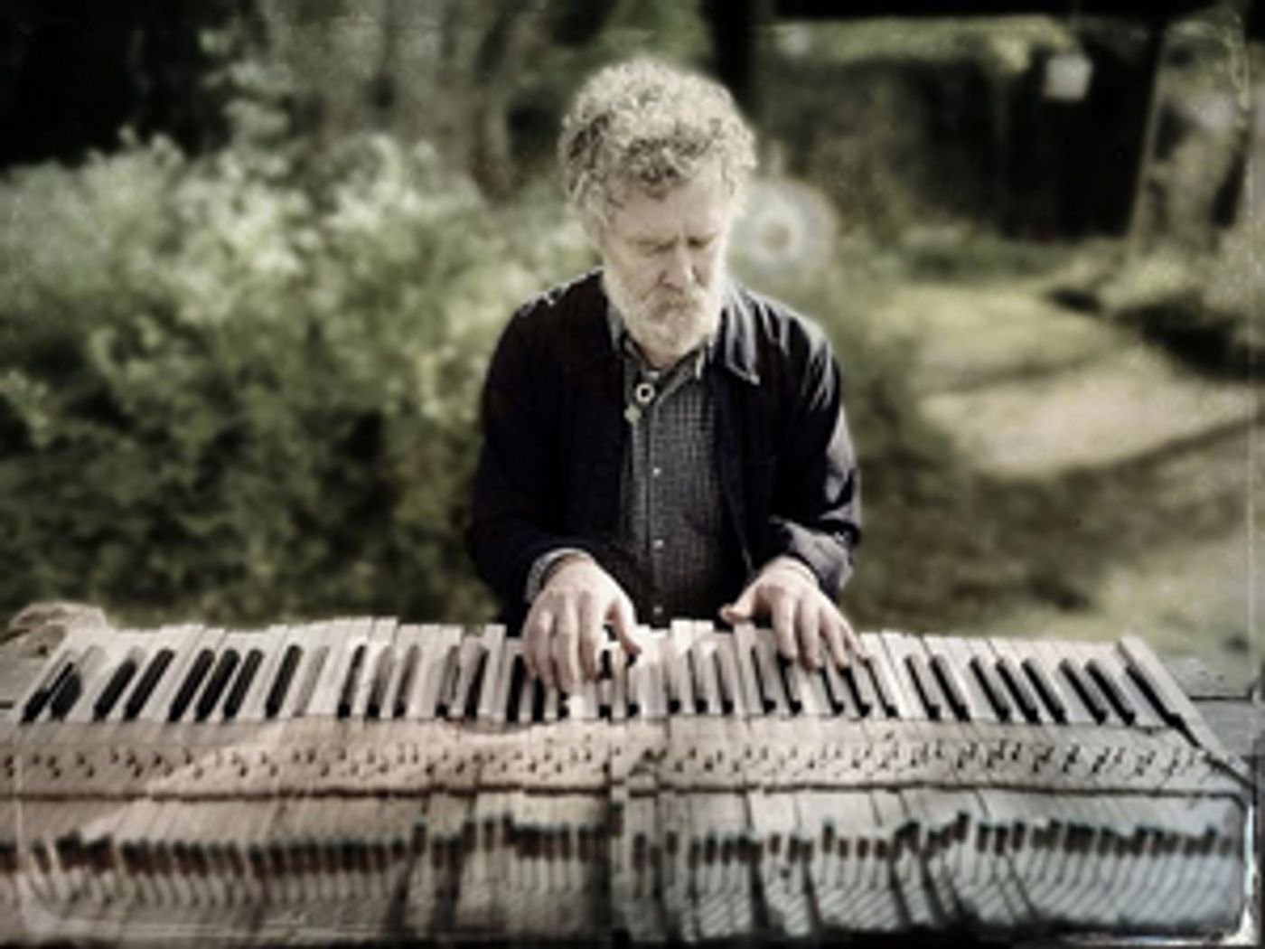 Glen Hansard Shares Video For 'Cold Comfort' Glen Hansard Shares Video For 'Cold Comfort' Image