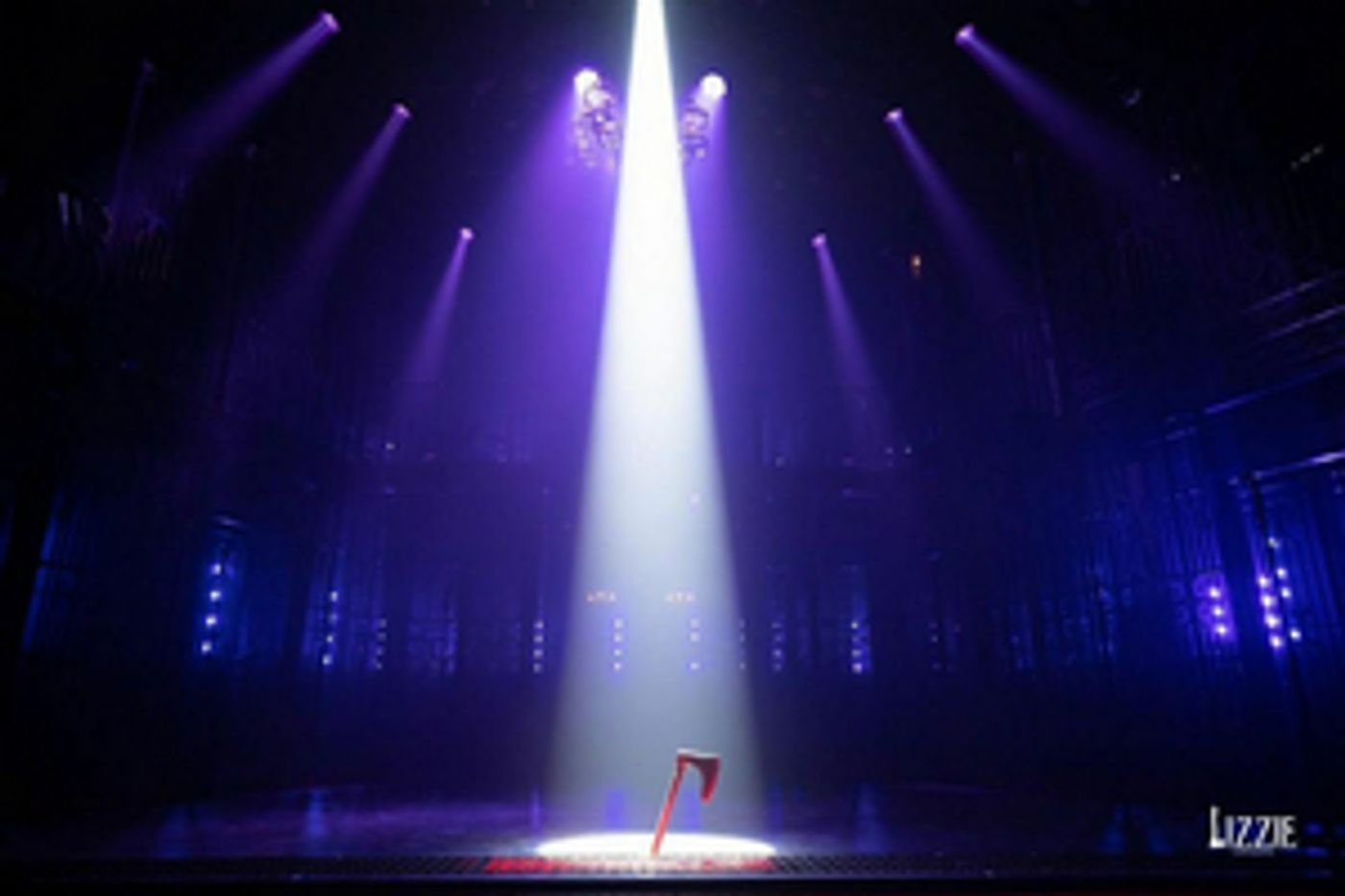 Review: LIZZIE at DREAM ART CENTER THEATER 1, 'Lizzie Borden took an ax...'  Image