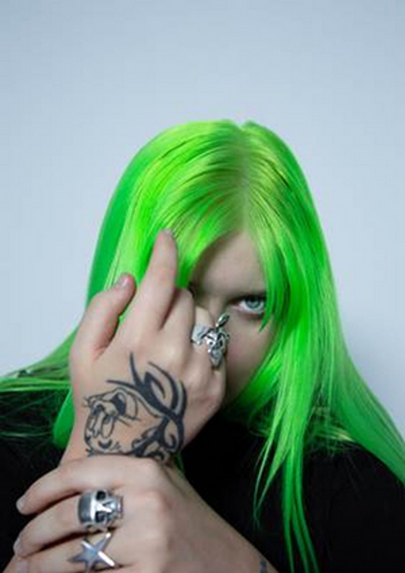 ALMA Releases 3-Track HAVE U SEEN HER? Acoustic EP ALMA Releases 3-Track HAVE U SEEN HER? Acoustic EP Image