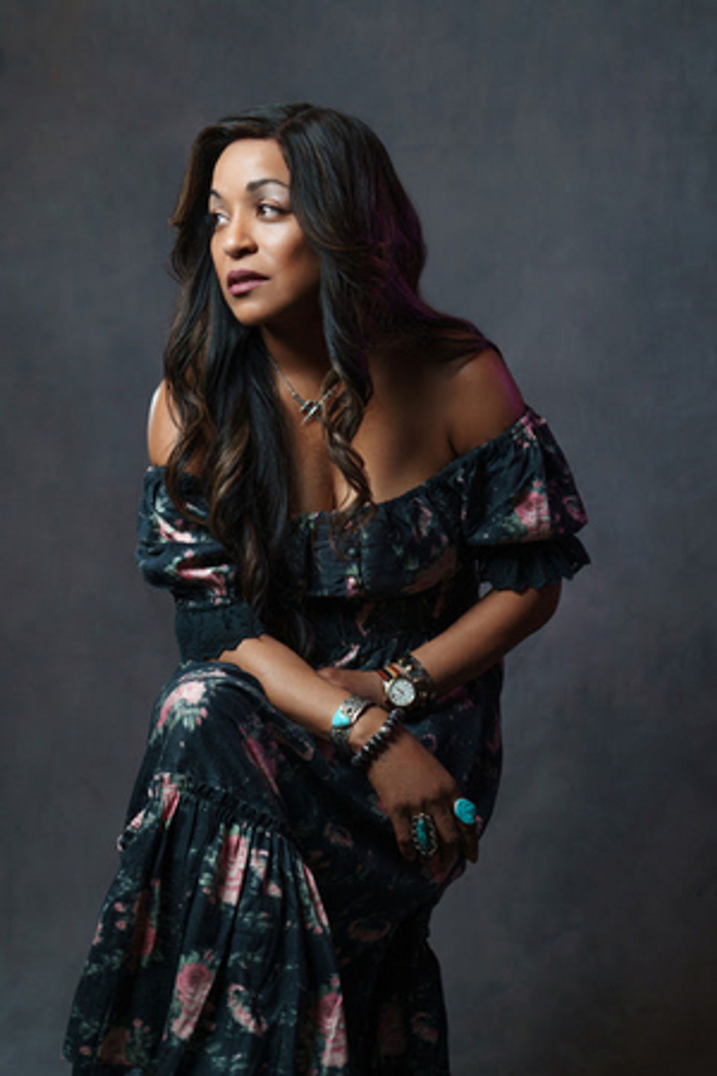 Daniela Cotton Brings 'A Different War' to ROCK FOR RELIEF Benefit Daniela Cotton Brings 'A Different War' to ROCK FOR RELIEF Benefit Image