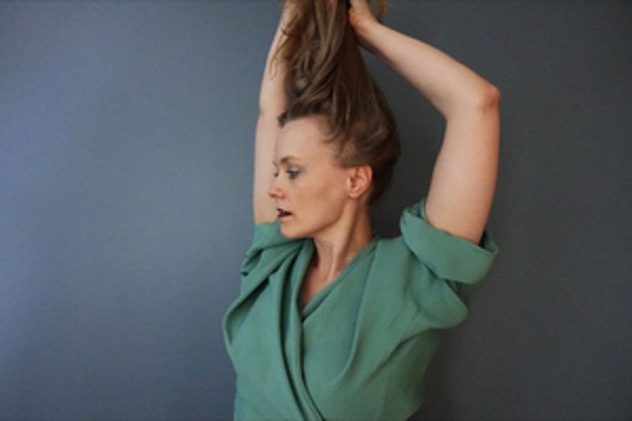 Ane Brun Releases the Music Video for 'Honey' Image