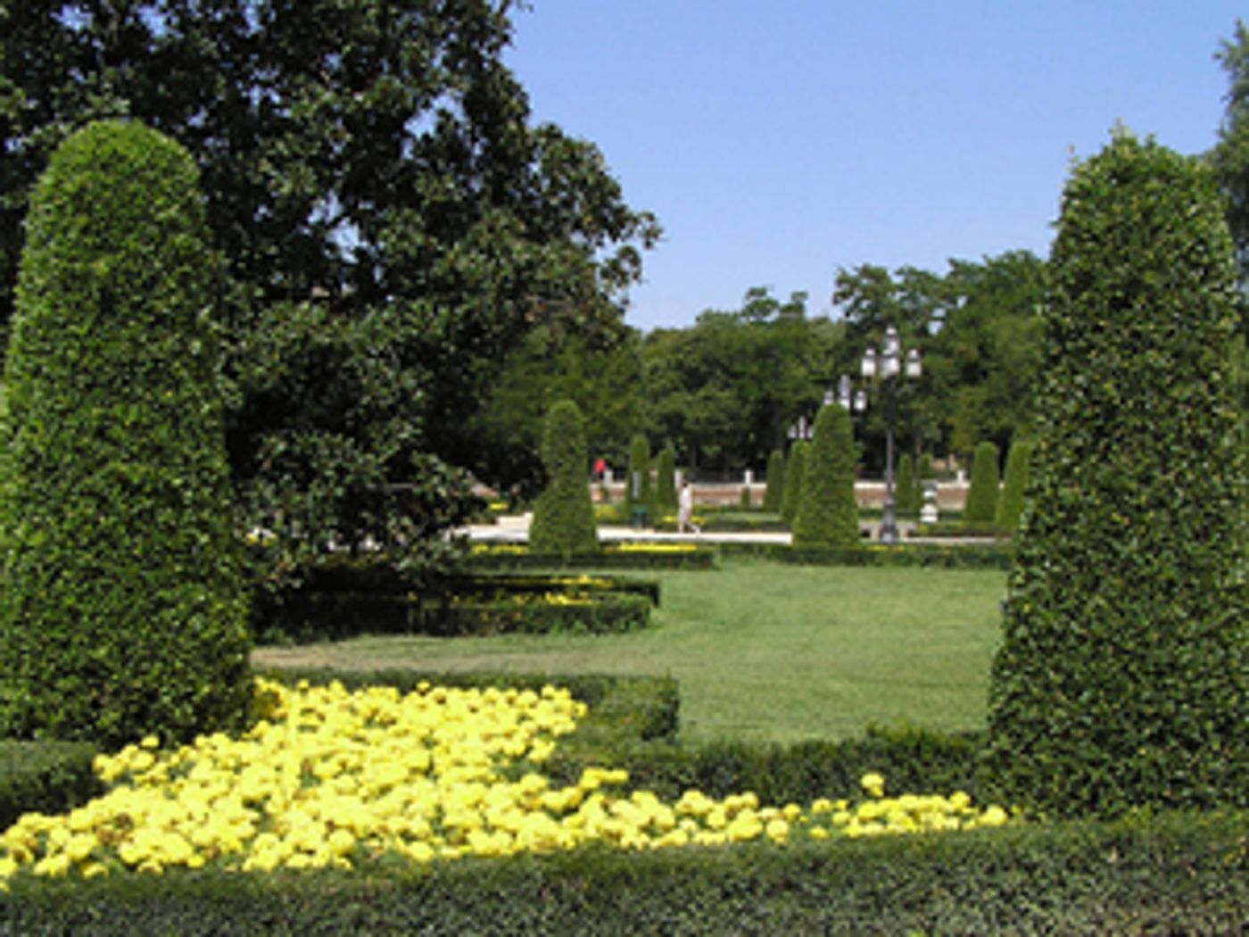 PICNIC in NYC Parks with Take-out From Favorite Restaurants  Image