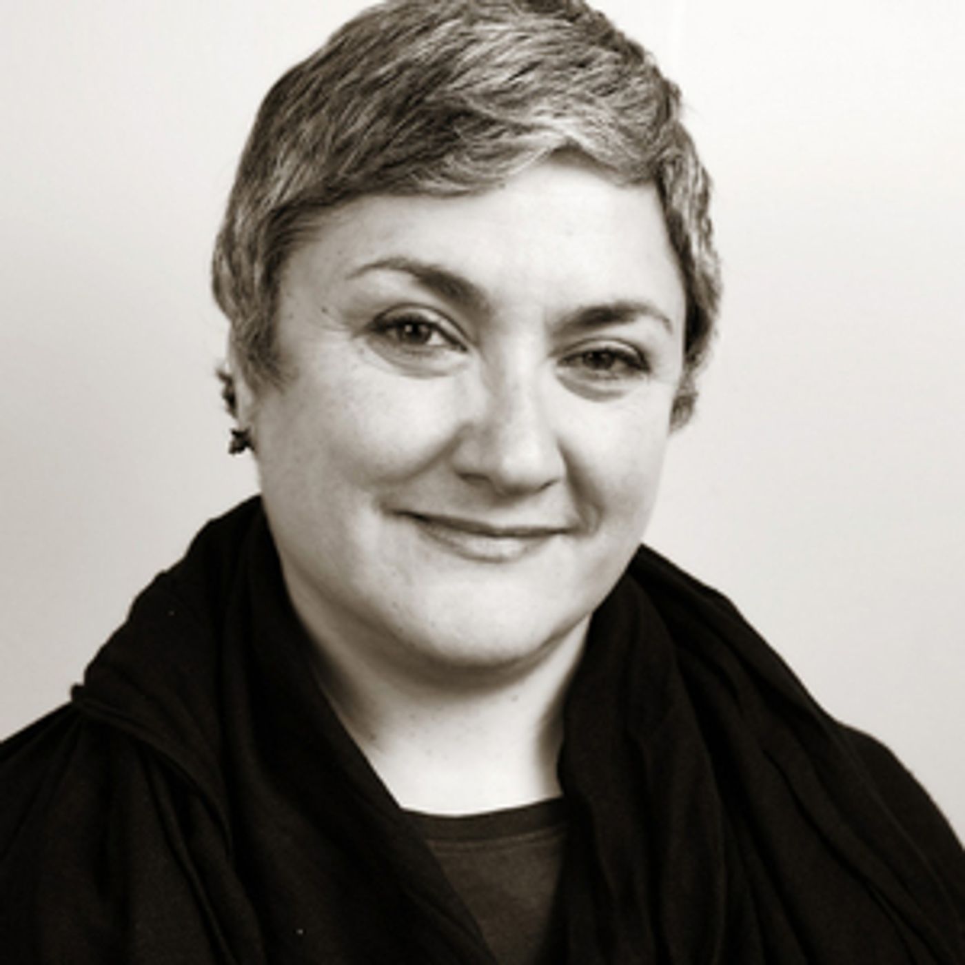 Golden Thread Founding Artistic Director To Step Down  Image