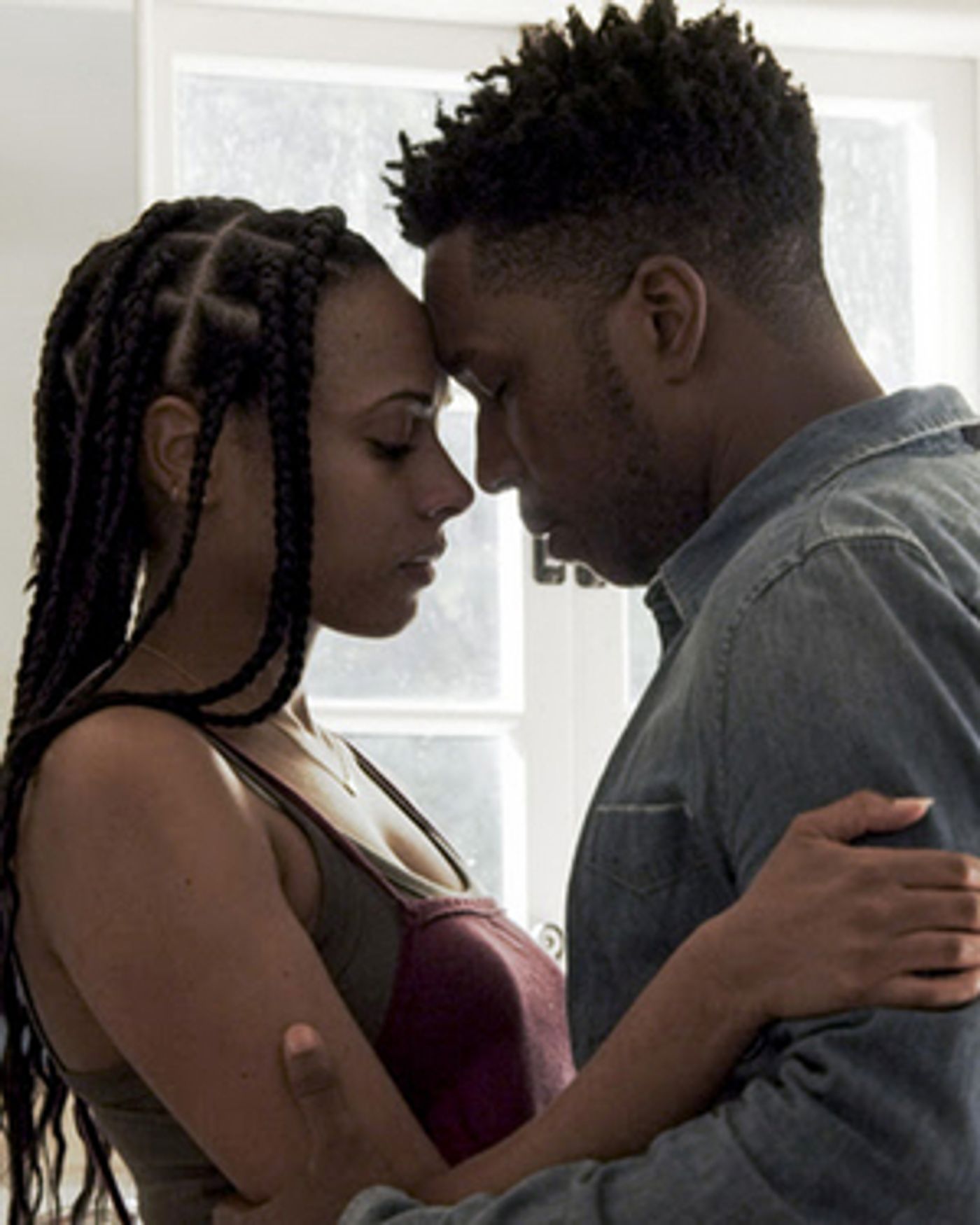 VIDEO: See Leslie Odom, Jr. and Nicolette Robinson in Teaser for LOVE IN THE TIME OF CORONA  Image