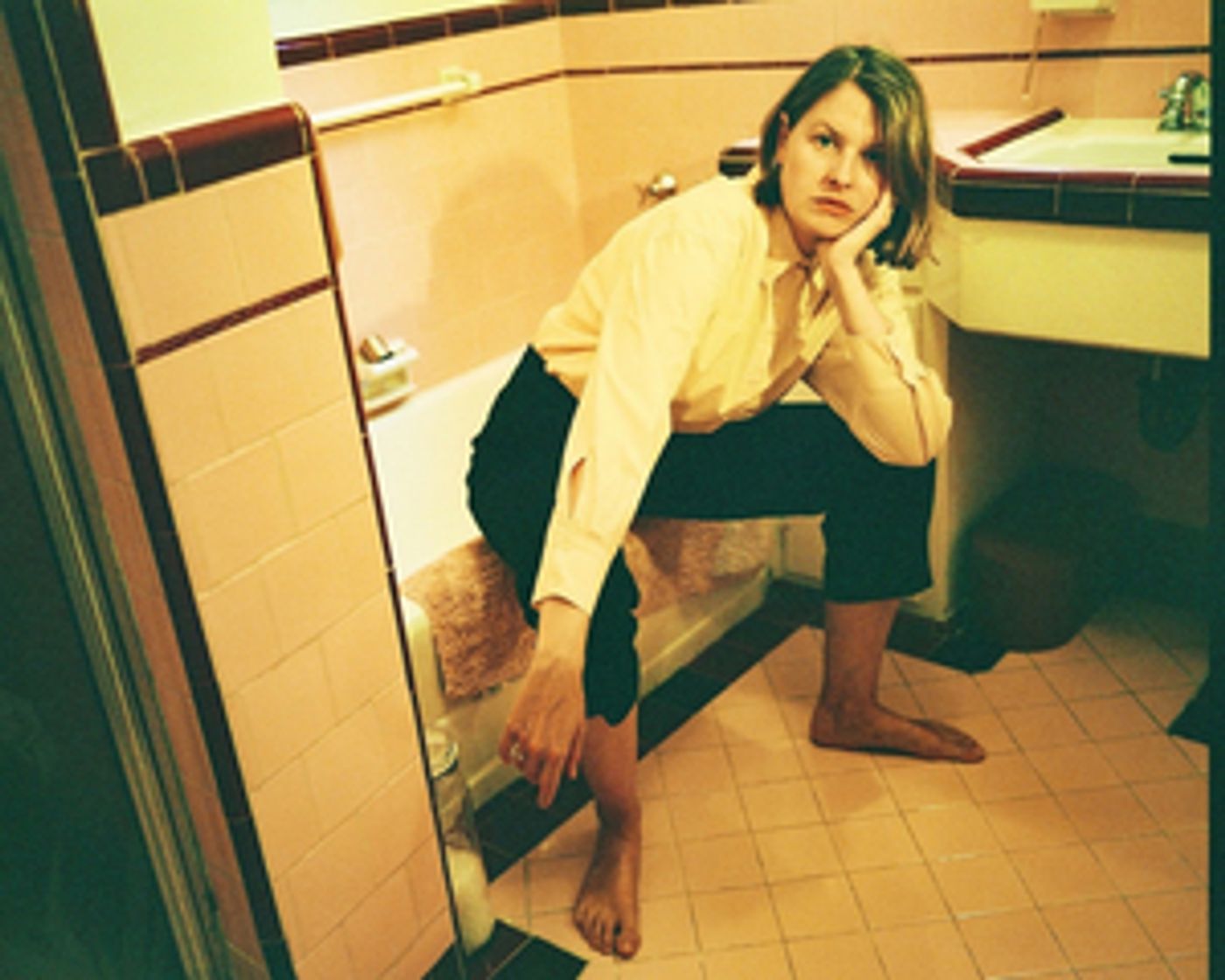 Sofia Bolt Shares New Single 'Get out of My Head' (Alt. Version)  Image