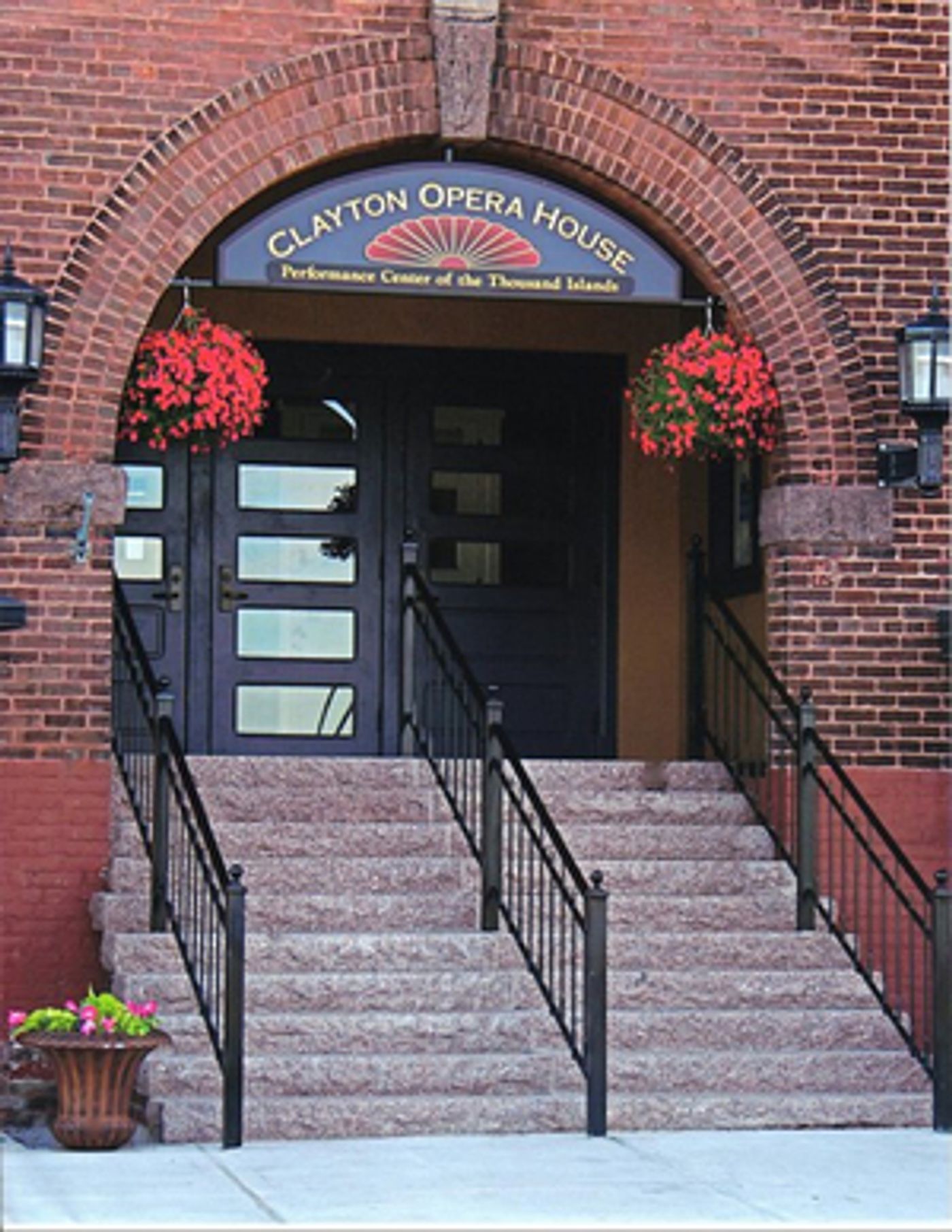 Young People's Theater of Clayton to Perform Live From the Steps of the Opera House  Image