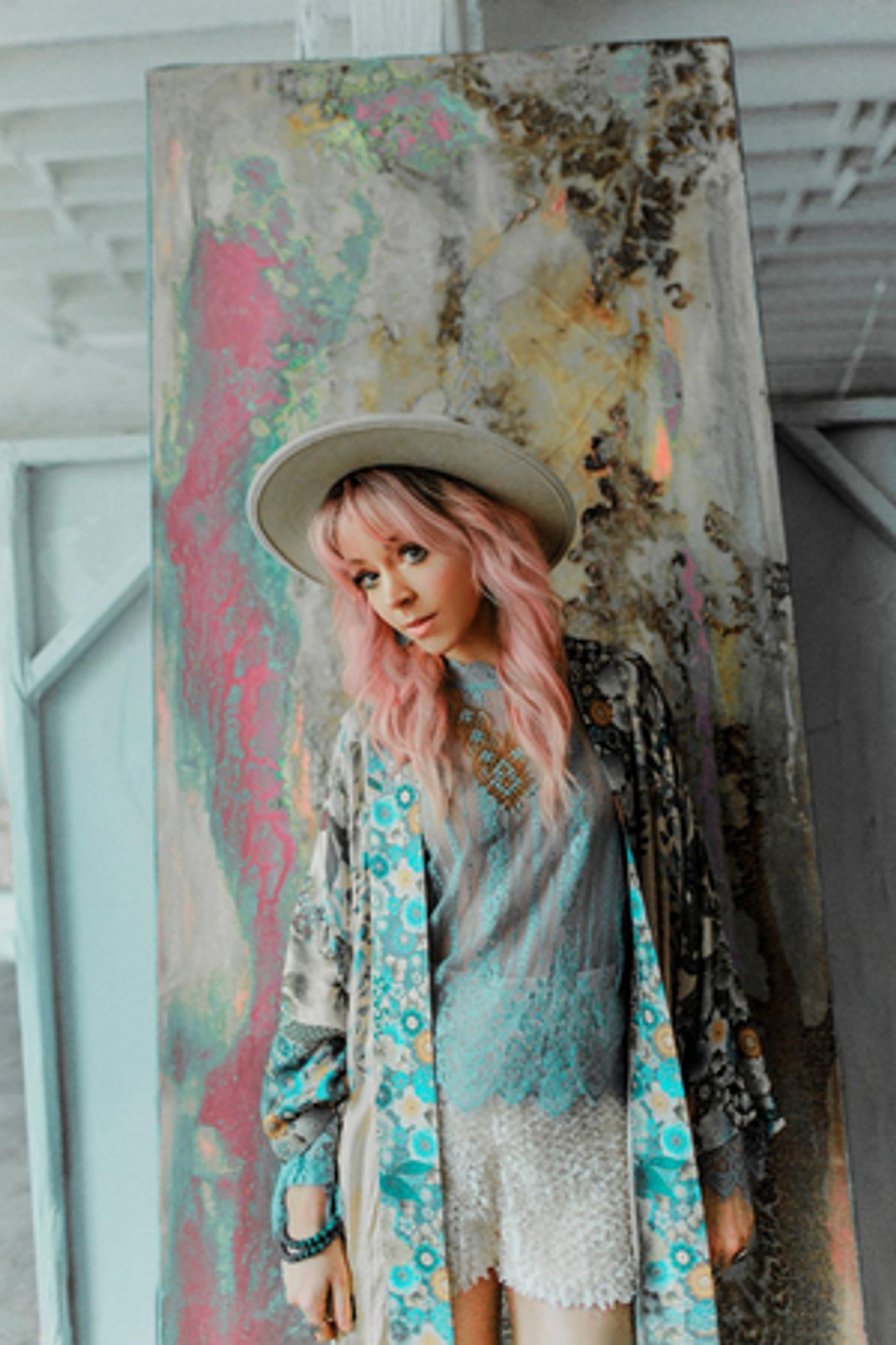 Listen to Lindsey Stirling's New Single 'What You're Made Of' Listen to Lindsey Stirling's New Single 'What You're Made Of' Image