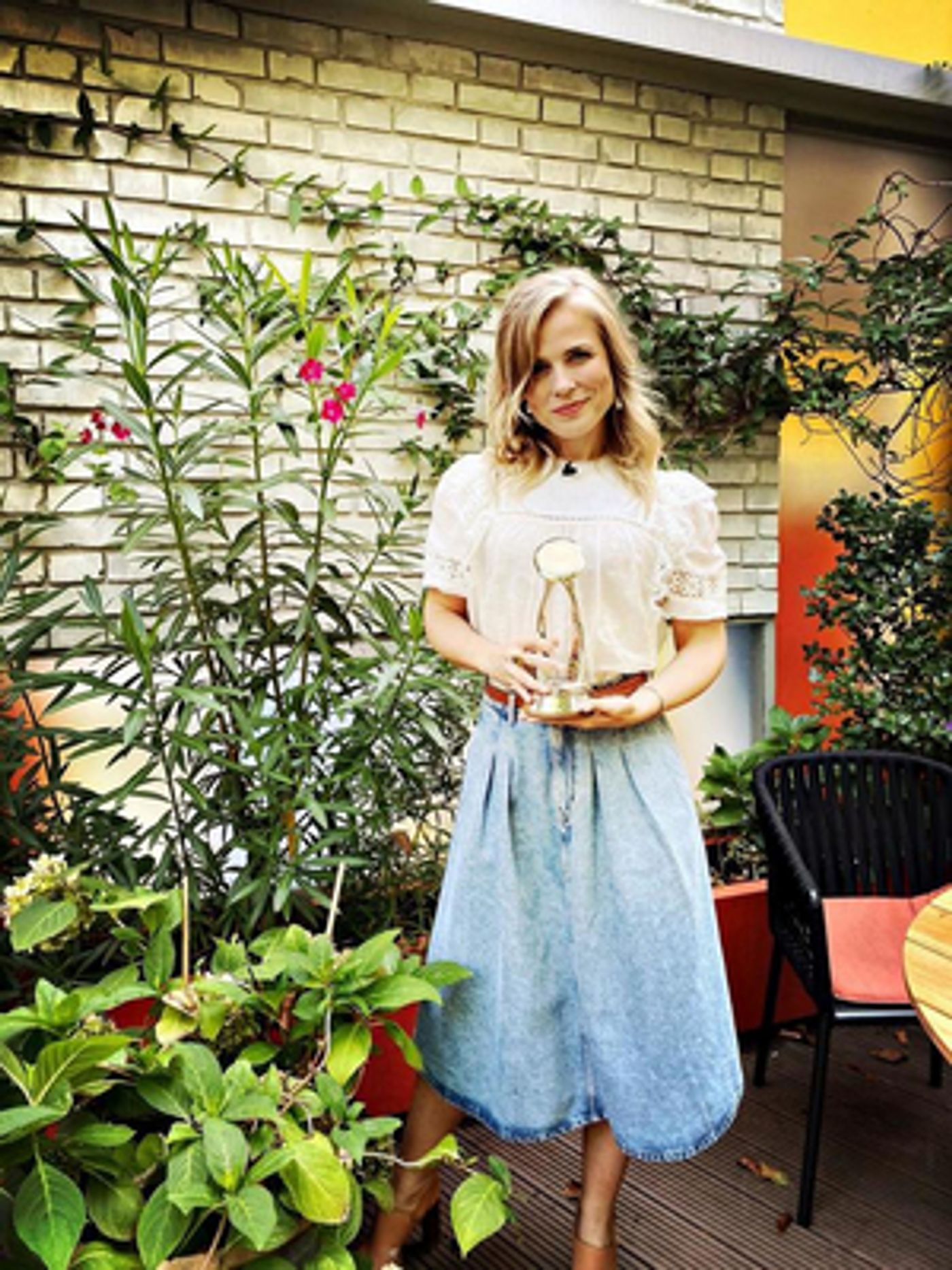 The Country Music Association Presents International Awards To Dutch Country Artist Ilse Delange And Warner Music Nashville's John Esposito The Country Music Association Presents International Awards To Dutch Country Artist Ilse Delange And Warner Music Nashville's John Esposito Image