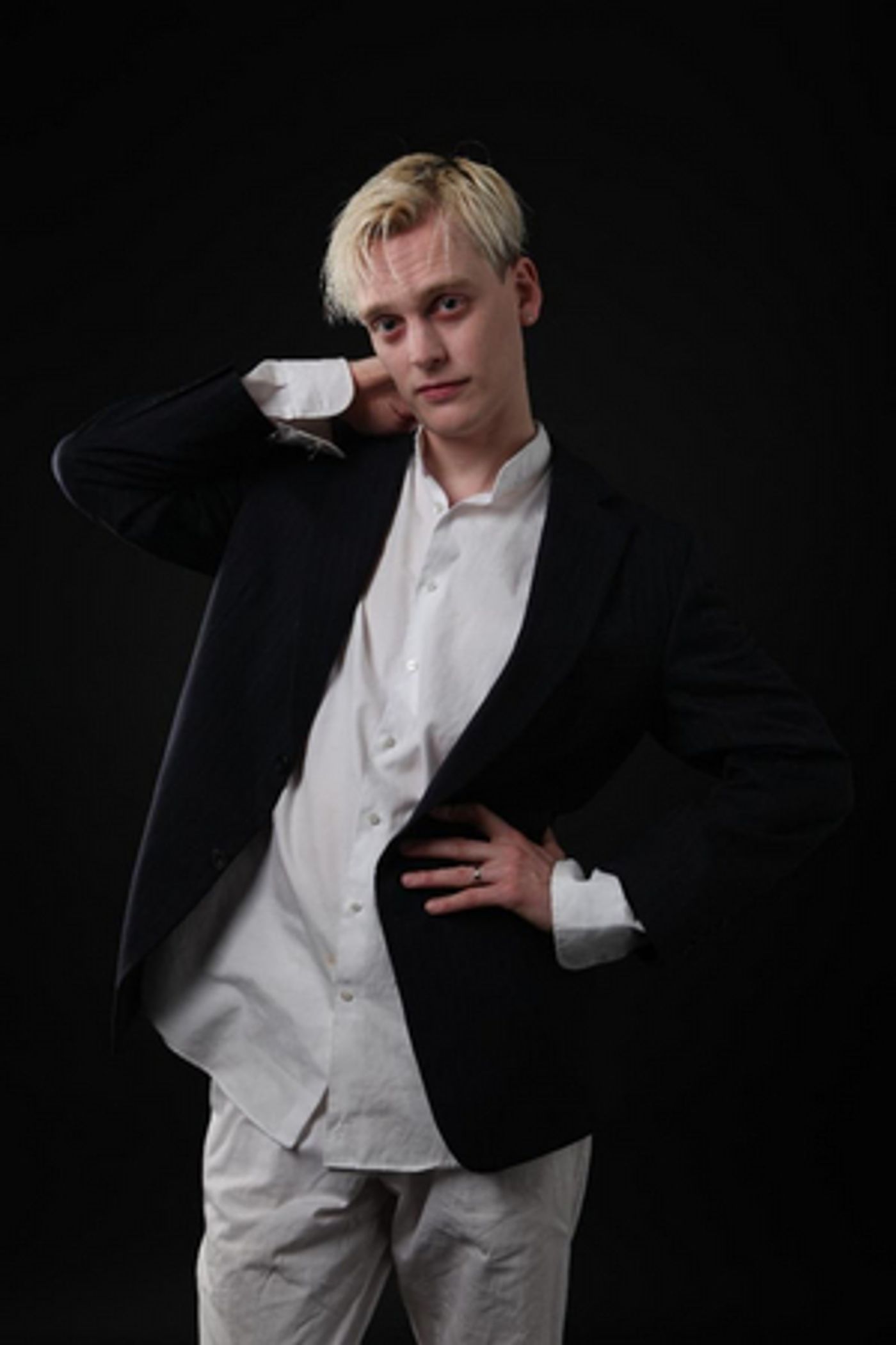 Sean Nicholas Savage Shares Second Single 'A Moment' Sean Nicholas Savage Shares Second Single 'A Moment' Image