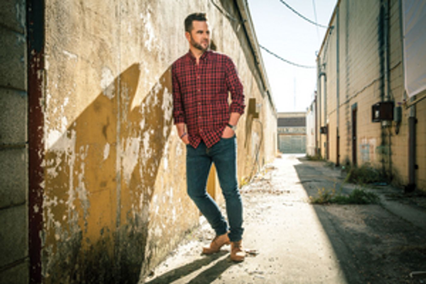 David Nail Brings Intimate Acoustic Set To Downtown Woodstock David Nail Brings Intimate Acoustic Set To Downtown Woodstock Image