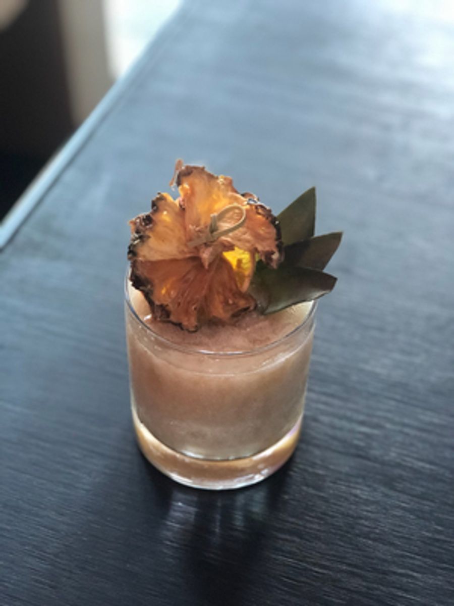 REFRESHING COCKTAIL RECIPES-Cheers to the Labor Day Weekend Image