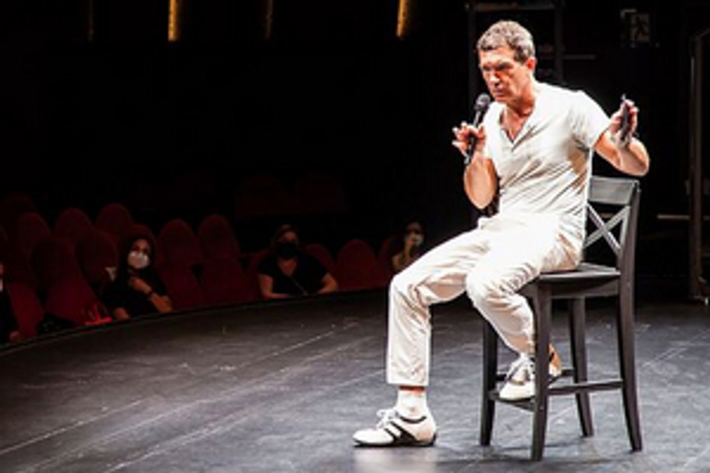 Antonio Banderas prepara una nueva producción musical Antonio Banderas prepara una nueva producción musical Image