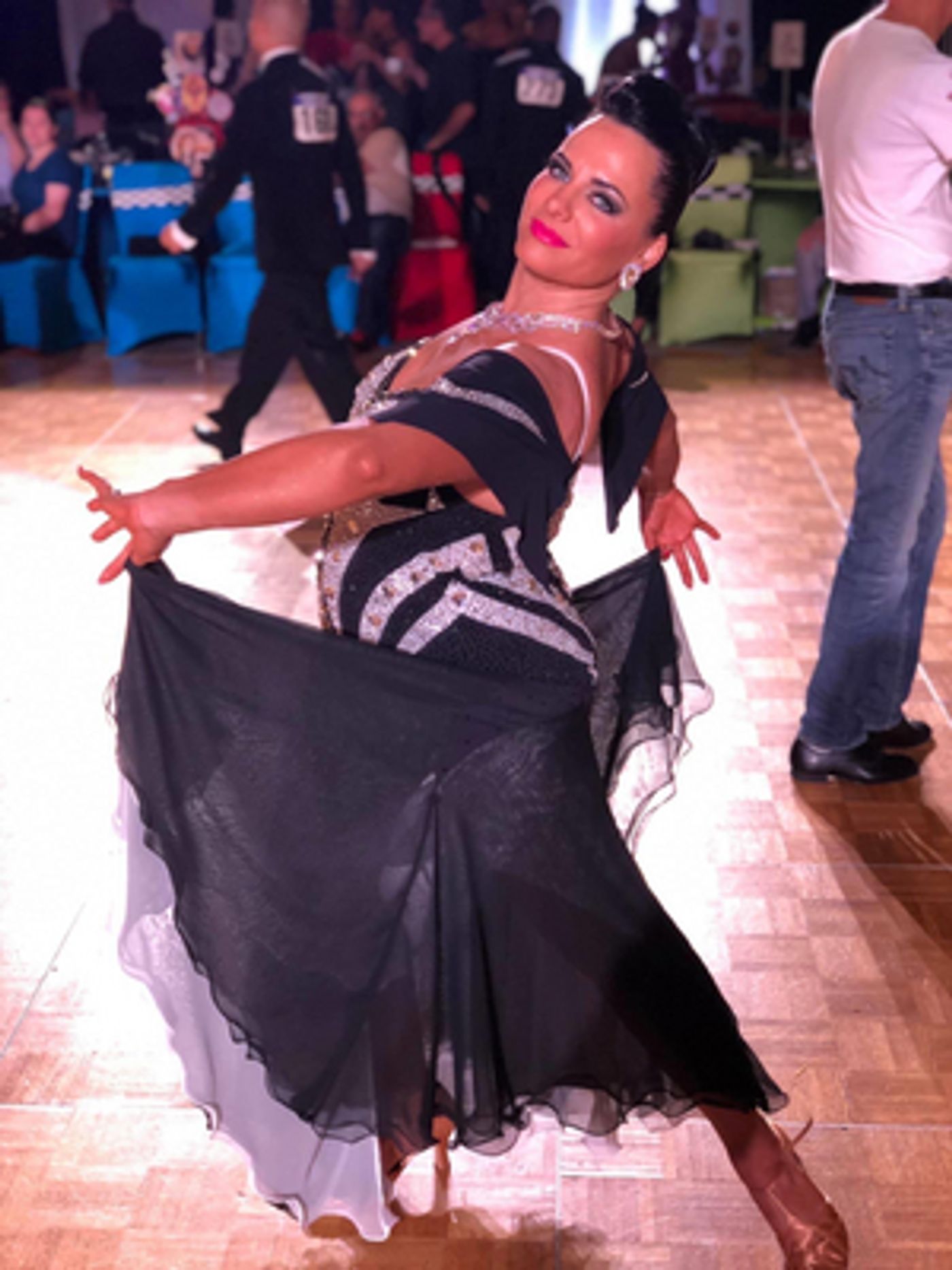 Feature: JERAVAE INTERNATIONAL Moves to the Music Of The Midwest  Image