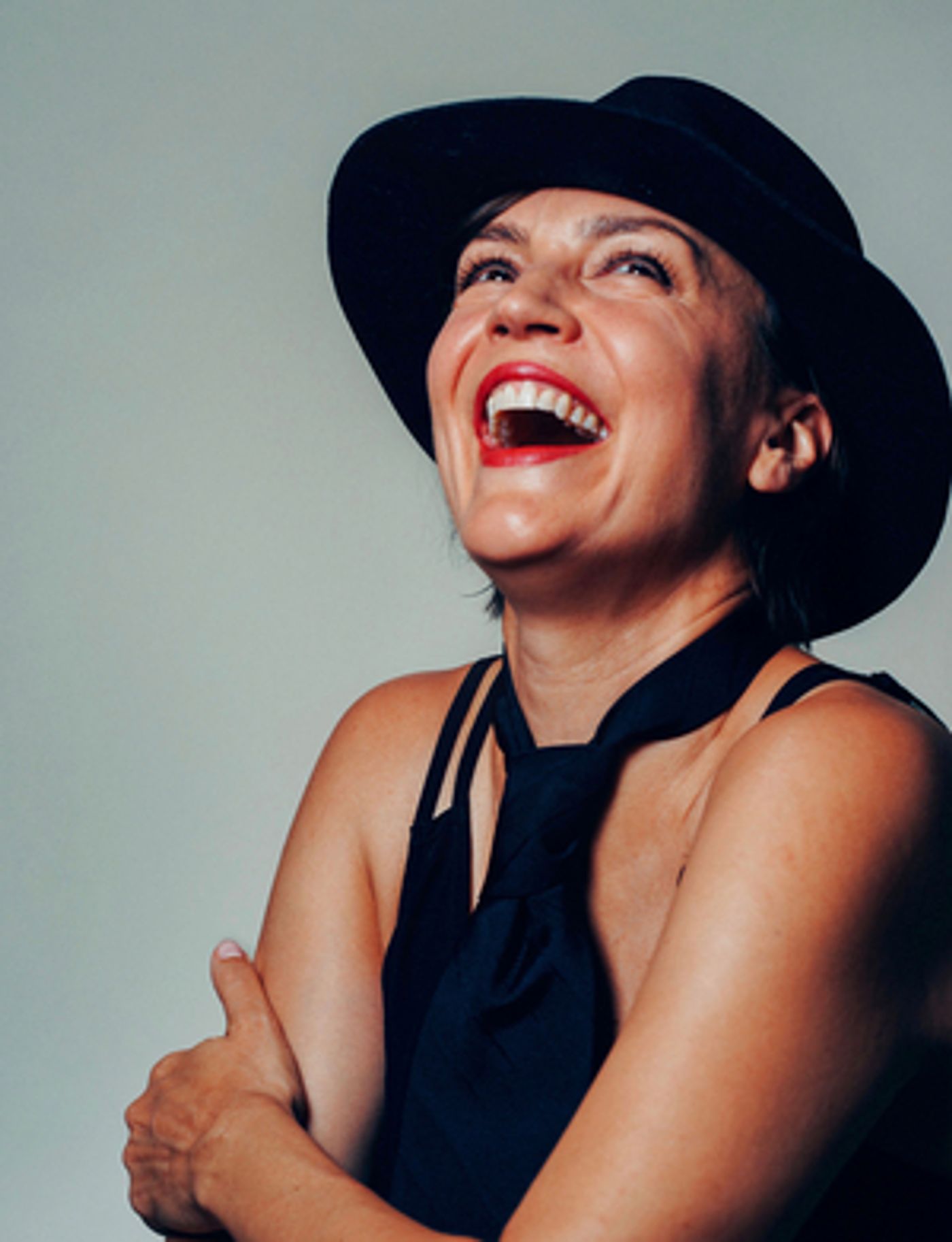 Interview: Lesley Fera on Creating the PRETTY LITTLE WINE MOMS Podcast  Image