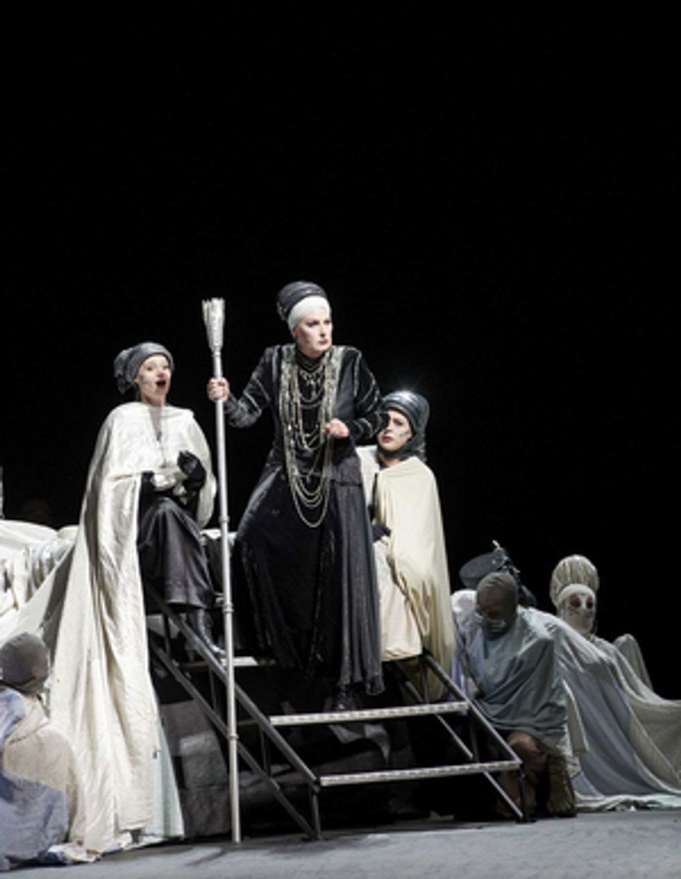 Review: ELEKTRA, LIVE FROM VIENNA STAATSOPER at Home Computer Screens  Image