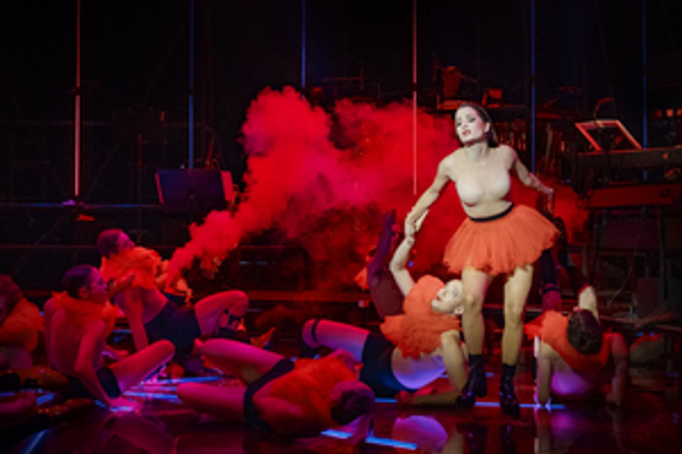 BWW Finland review: CABARET takes you from dances to hungover mornings of Berlin at Turku City Theatre BWW Finland review: CABARET takes you from dances to hungover mornings of Berlin at Turku City Theatre Image