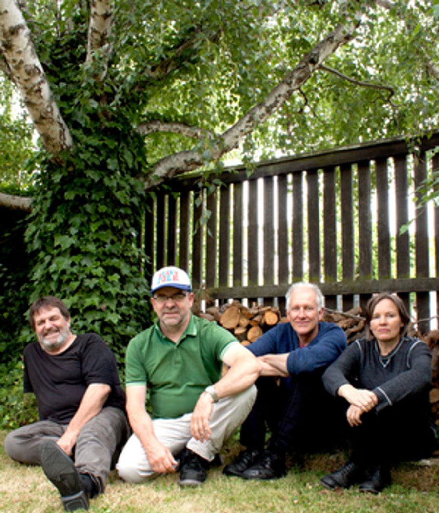 The Bats Share 'Another Door' off Their New Album 'Foothills' Image