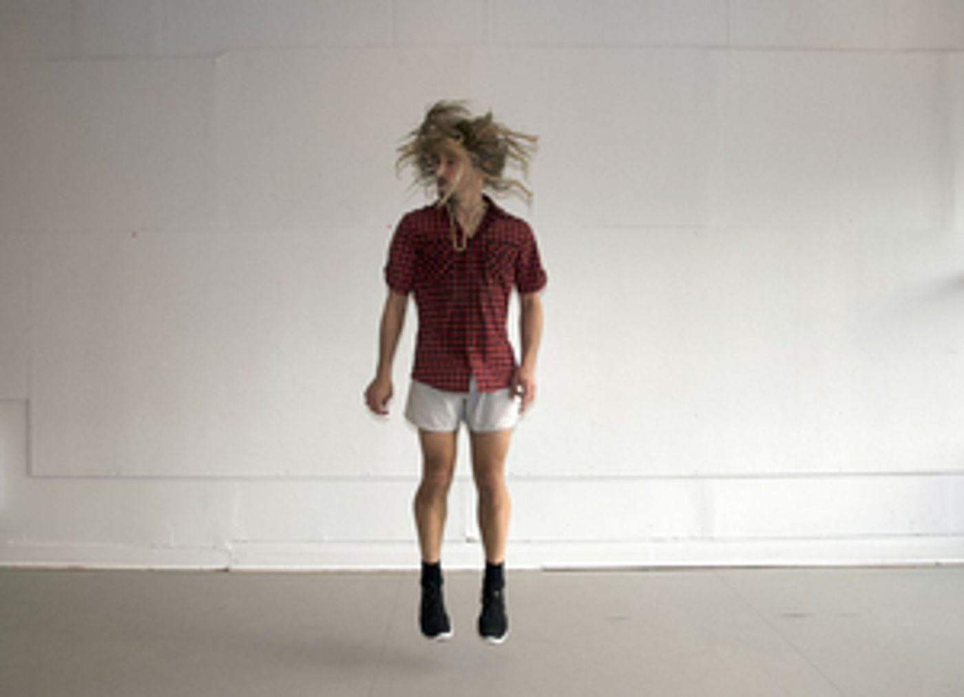 La Chapelle Scènes Contemporaines Presents SIERRANEVADA La Chapelle Scènes Contemporaines Presents SIERRANEVADA Image