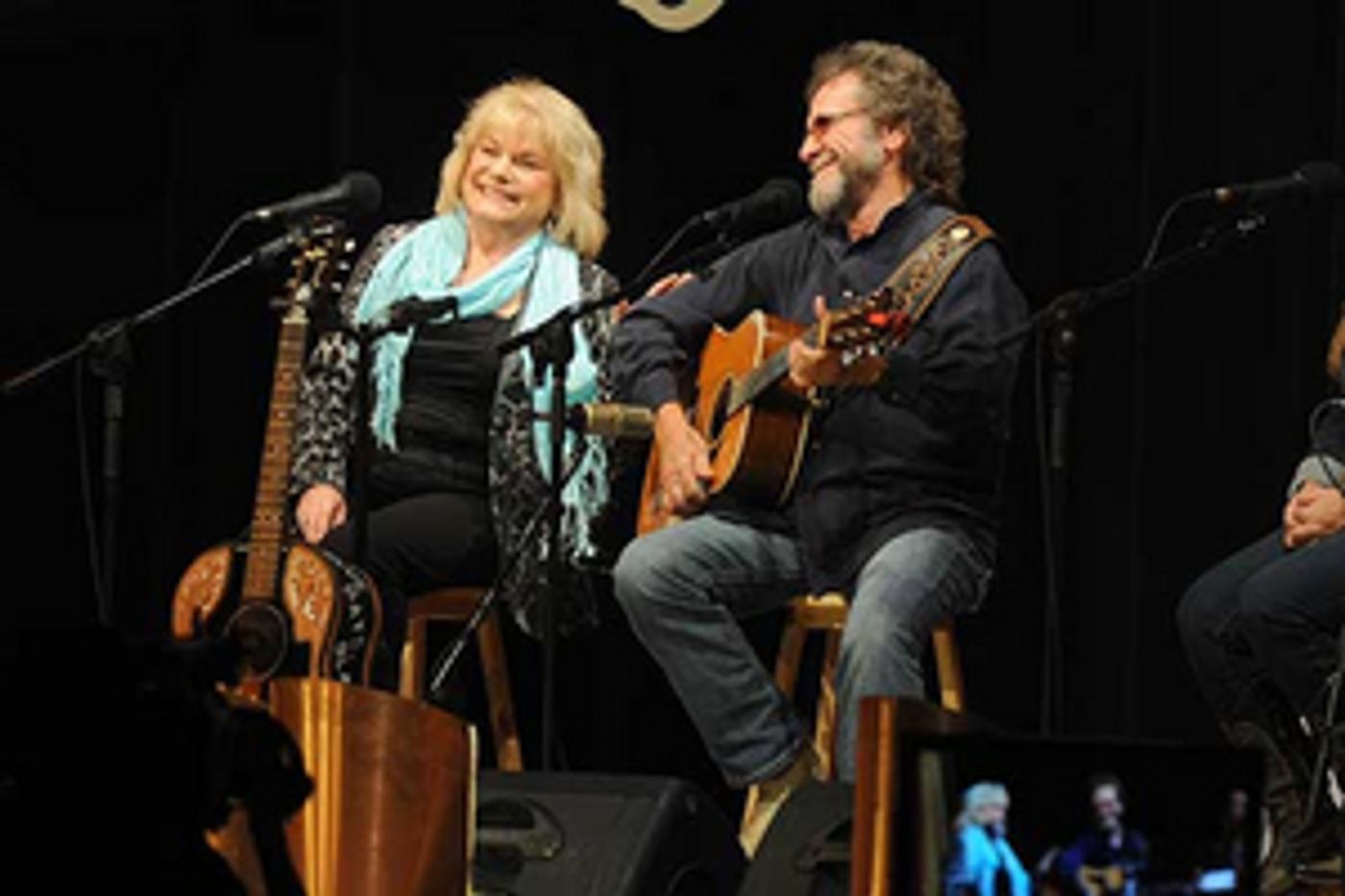 David Frizzell Pays Tribute To Buddy Holly During 'WoodSongs Old-Time Radio Hour'  Image