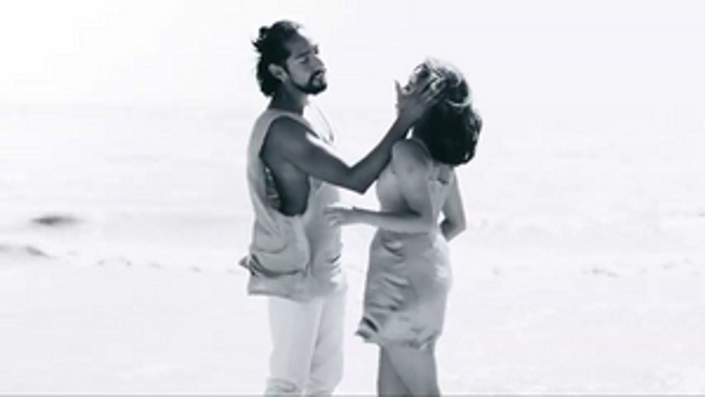 Canadian Singer-Songwriter Amanda Martinez To Debut New Video 'Estaba Cayendo' Canadian Singer-Songwriter Amanda Martinez To Debut New Video 'Estaba Cayendo' Image