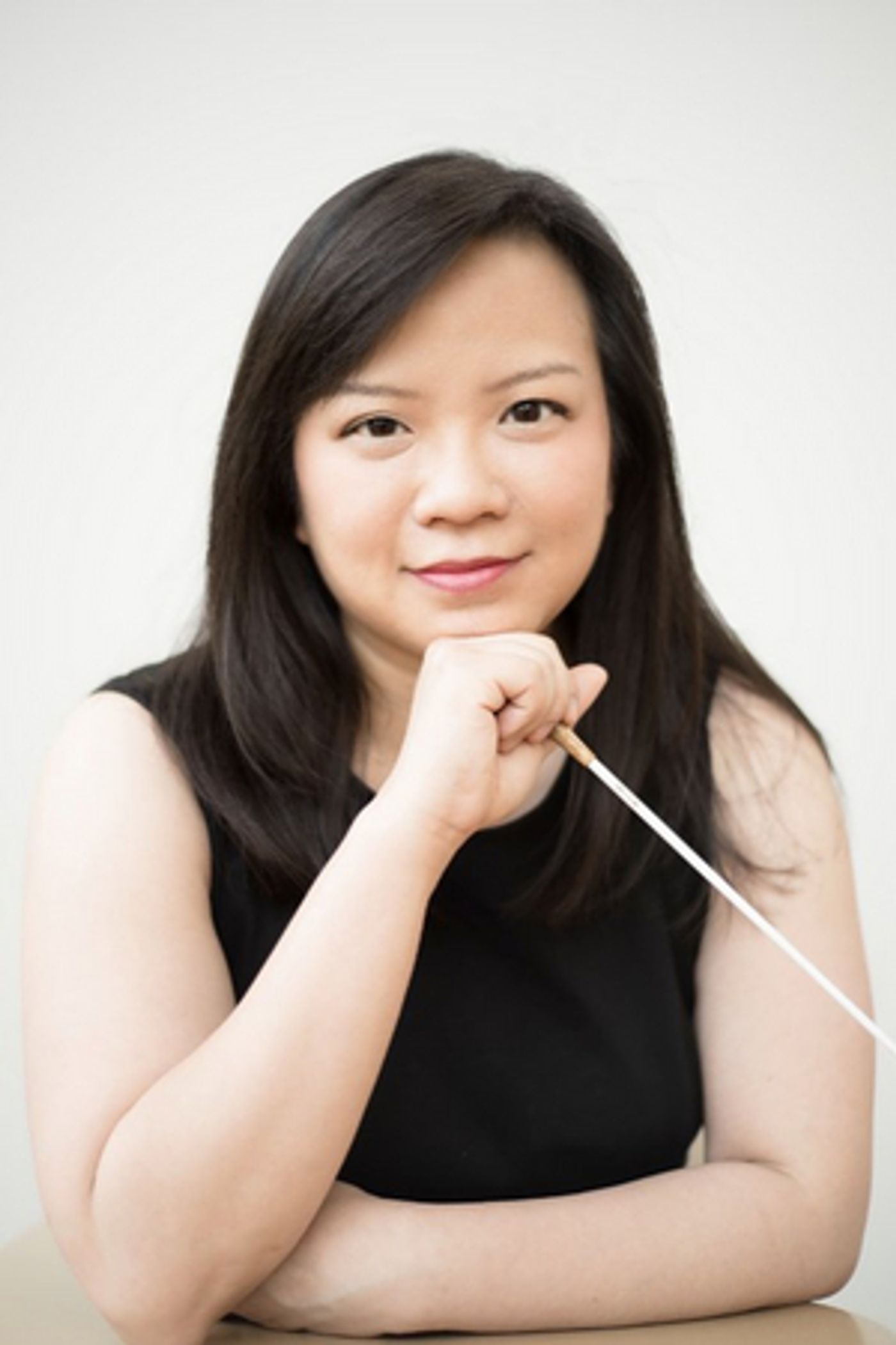Rebecca Tong, Winner Of La Maestra Competition, Makes Royal Liverpool Philharmonic Orchestra Debut Rebecca Tong, Winner Of La Maestra Competition, Makes Royal Liverpool Philharmonic Orchestra Debut Image