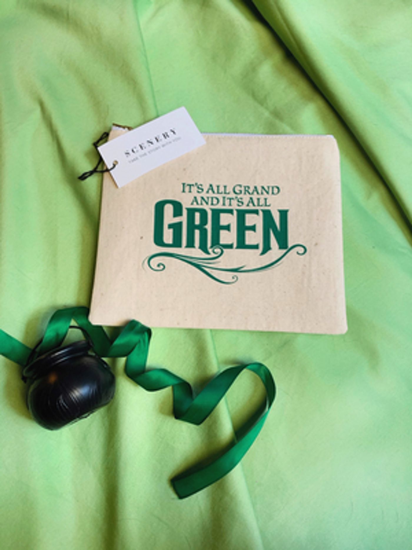 SCENERY and Broadway Green Alliance Launch 'Green & Grand Bag' Created from WICKED on Broadway  Image