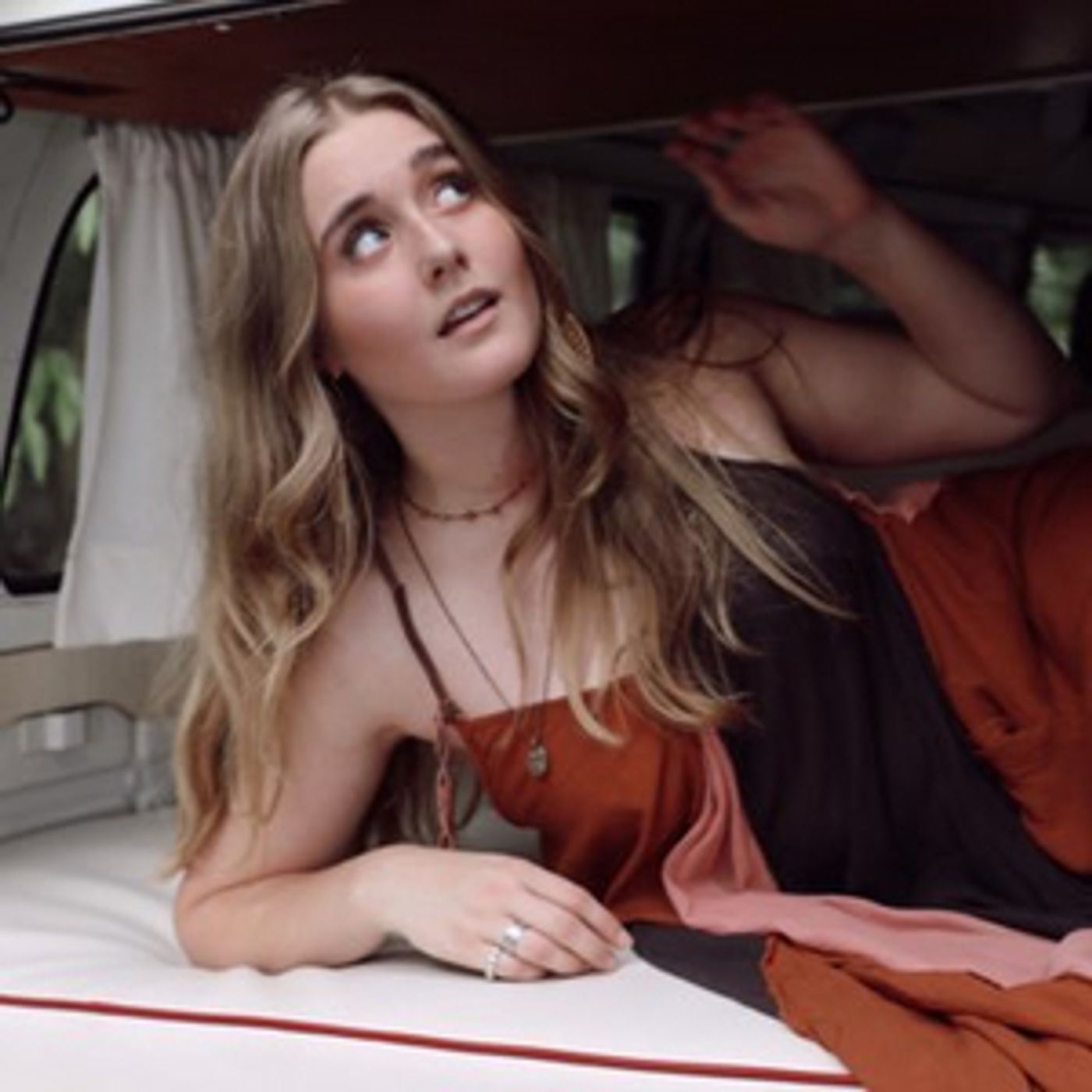 Newcomer Liz Kate Joins DEAR EVAN HANSEN Film Newcomer Liz Kate Joins DEAR EVAN HANSEN Film Image