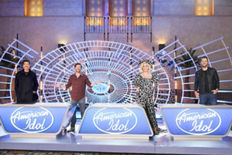 AMERICAN IDOL Judges and Host Kick Off Auditions Image
