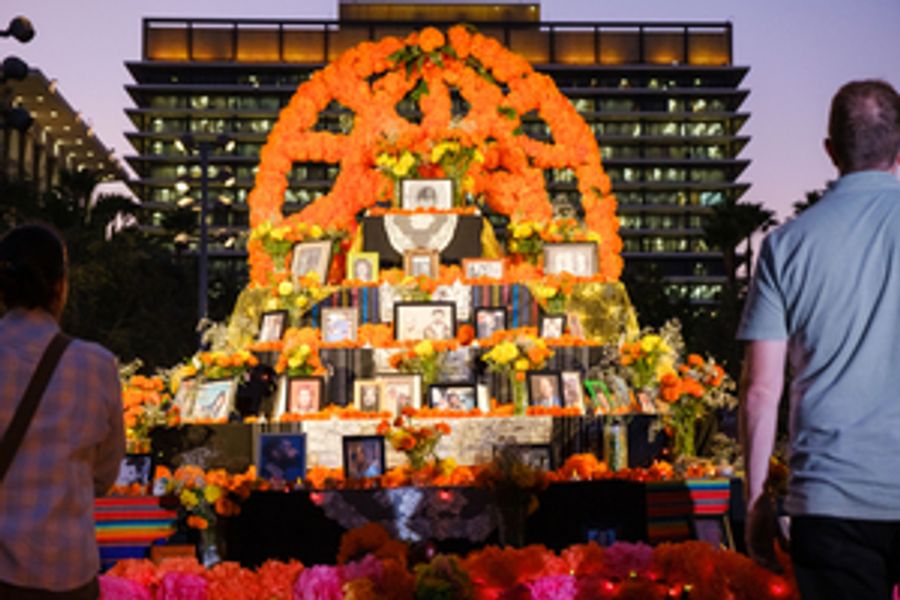 Grand Park's Downtown Día de los Muertos Offers Digital Programming and Public Art Installations Image