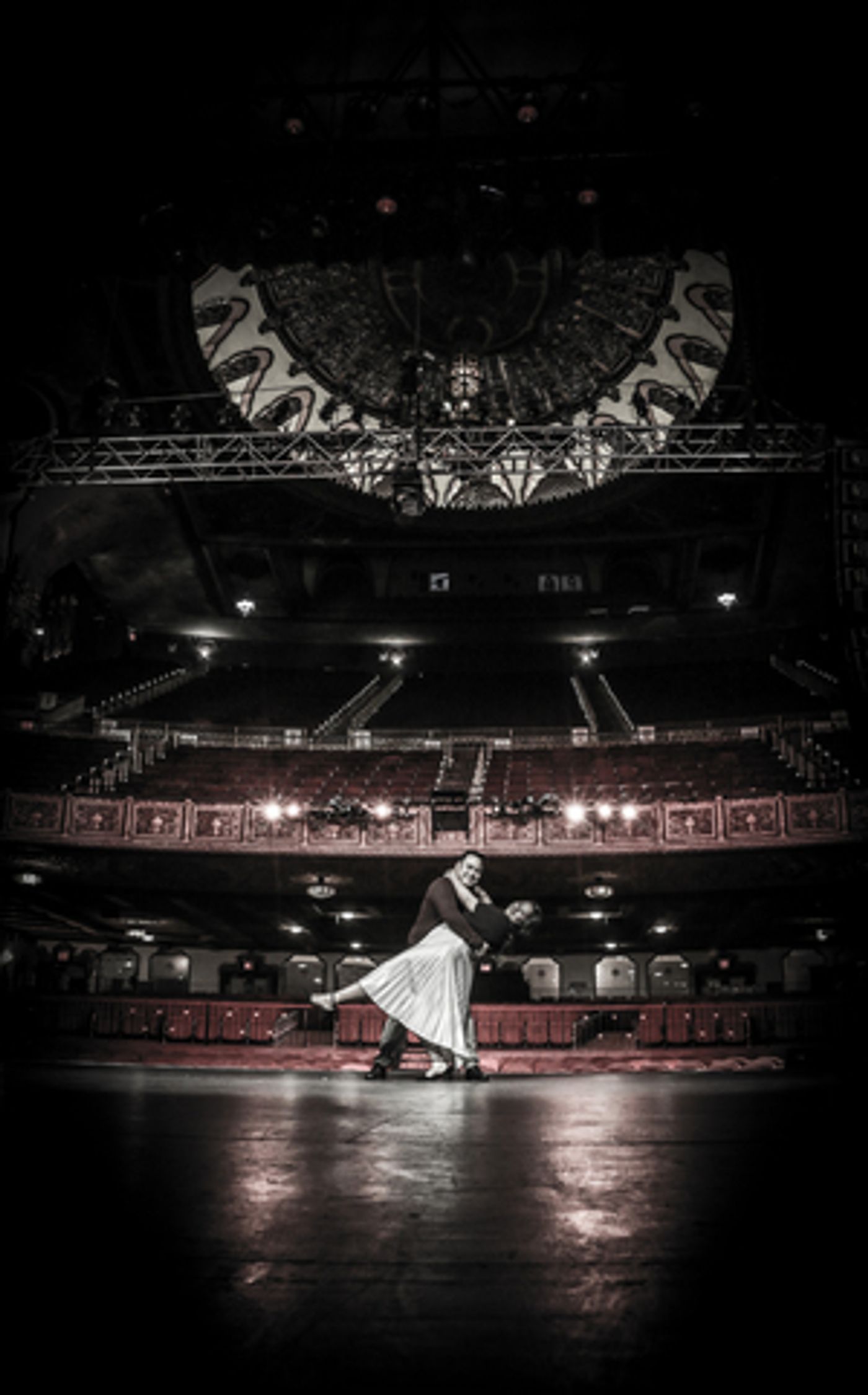 St. George Theatre to Offer Professional Photography Sessions in the Theatre St. George Theatre to Offer Professional Photography Sessions in the Theatre Image