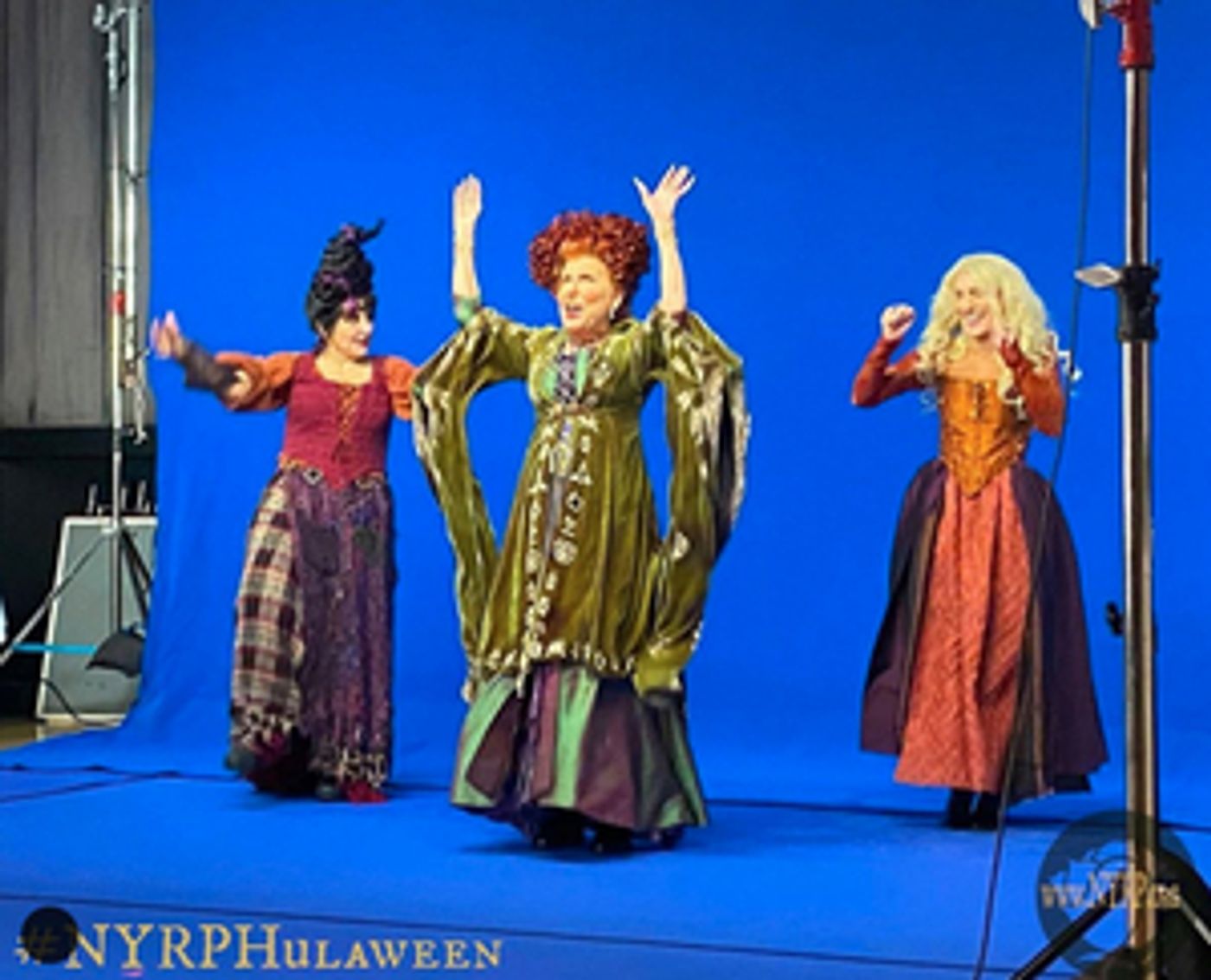 The Sanderson Sisters Reunite for an Instagram HOCUS POCUS Reunion  Image