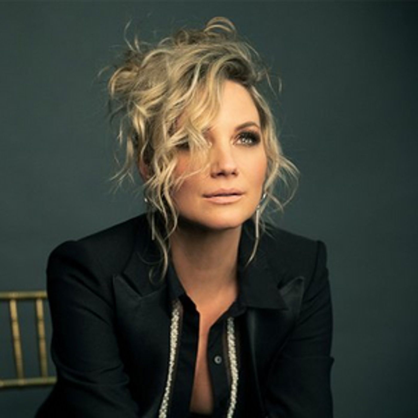 Jennifer Nettles to Receive Inaugural 'CMT Equal Play Award' Jennifer Nettles to Receive Inaugural 'CMT Equal Play Award' Image