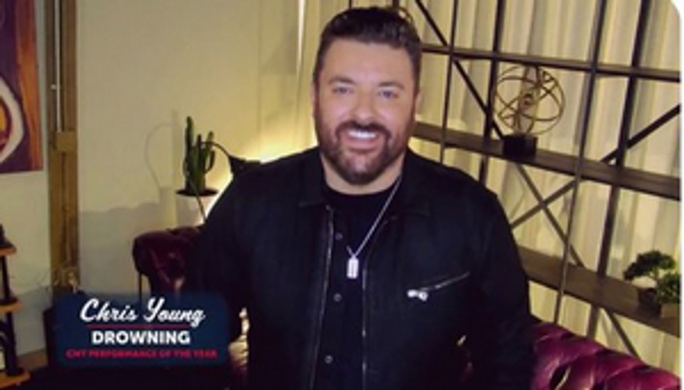 Chris Young Wins CMT Music Award For Emotional 'Performance Of The Year'  Image