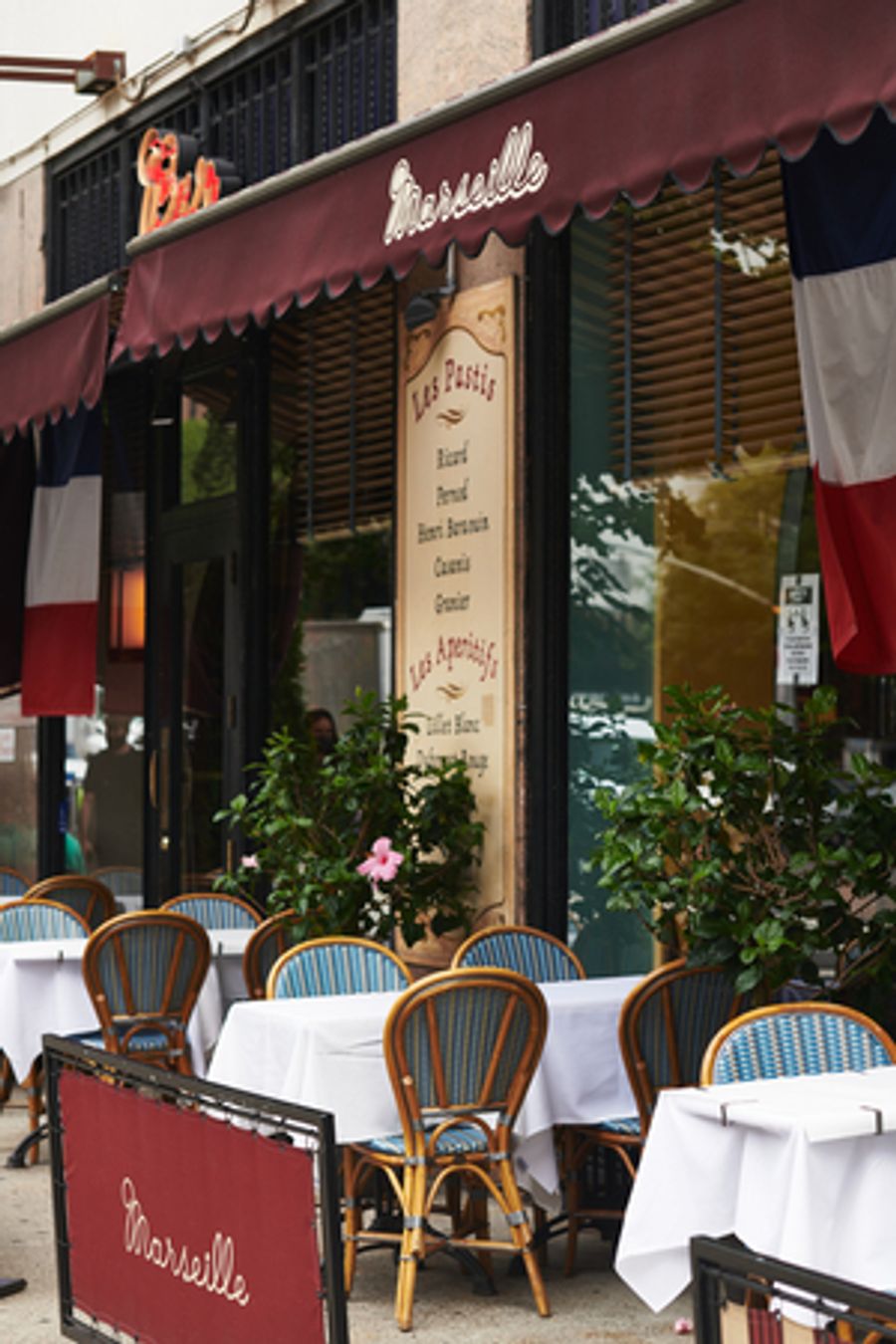 BOUILLION MARSEILLE and NIZZA Invite Coalitions of Broadway Unions and Guilds to Eat Now, Pay Later Image