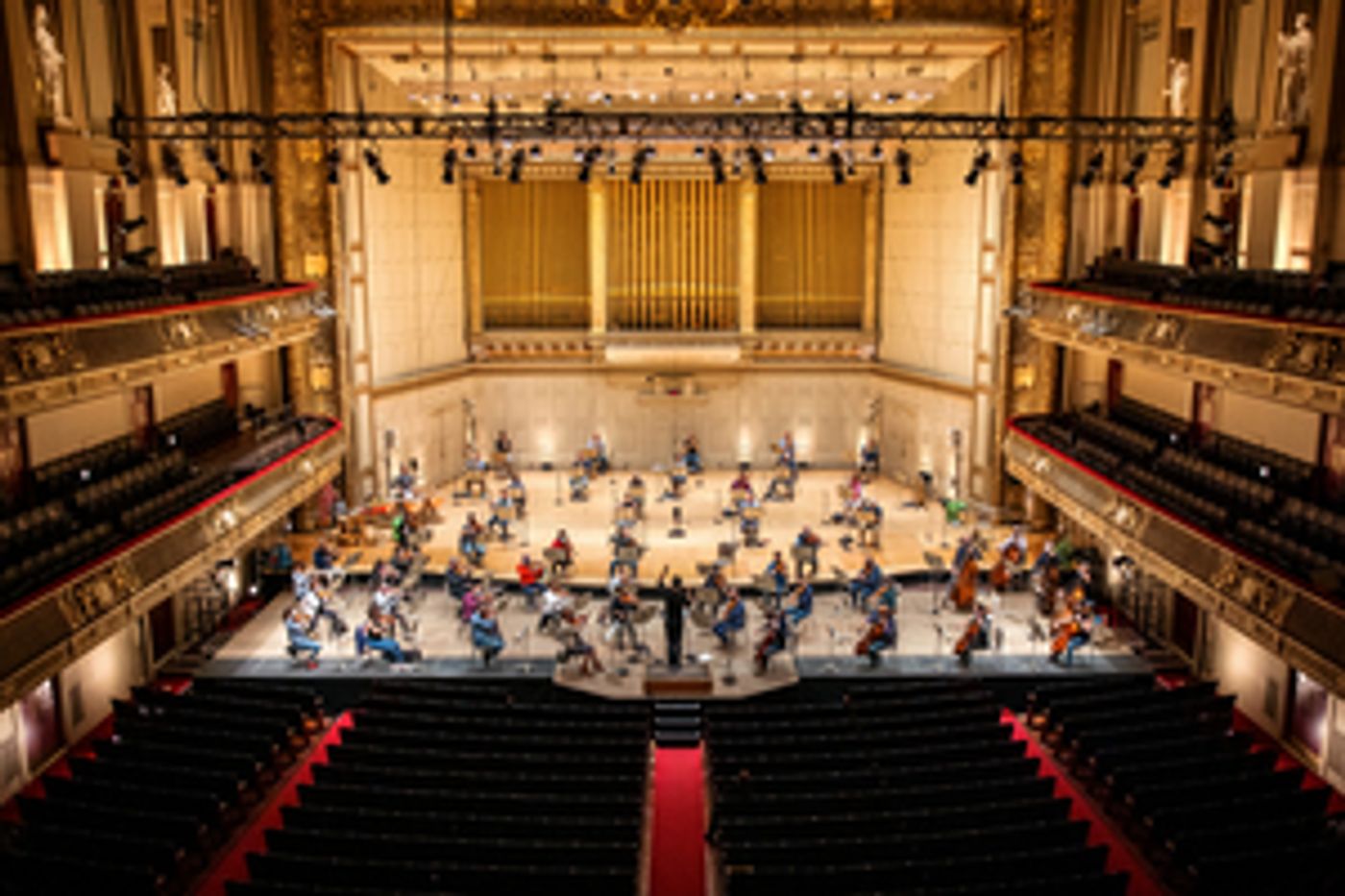 Boston Symphony Orchestra Returns to Symphony Hall for First Time Since Pandemic Performance Hiatus  Image