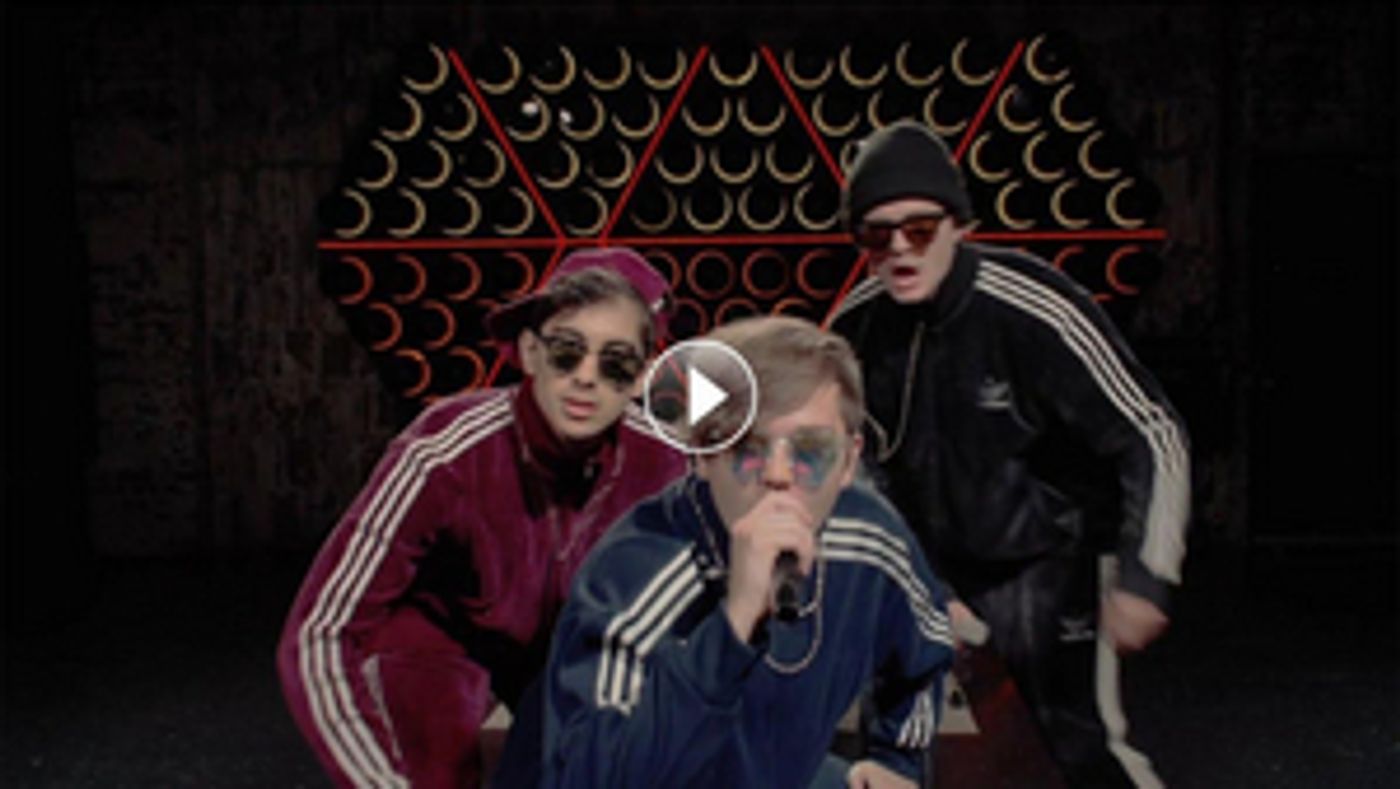 The Happy Fits Sign To AWAL, Premiere Video For 'Hold Me Down'  Image