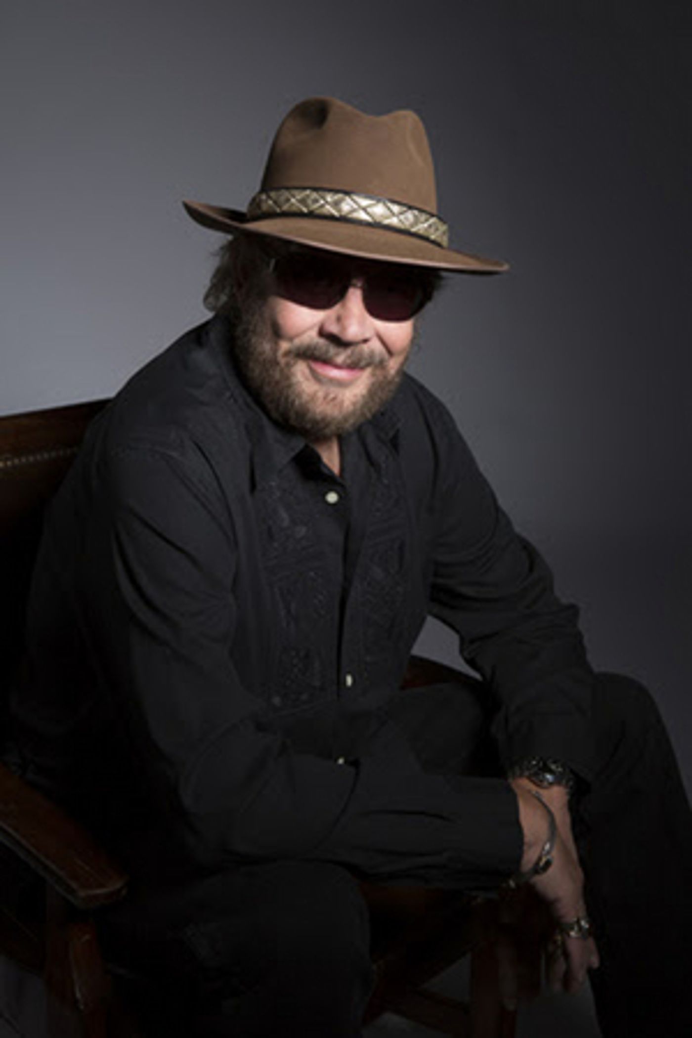 Hank Williams, Jr. Will Stream Rare Unplugged Performance  Image