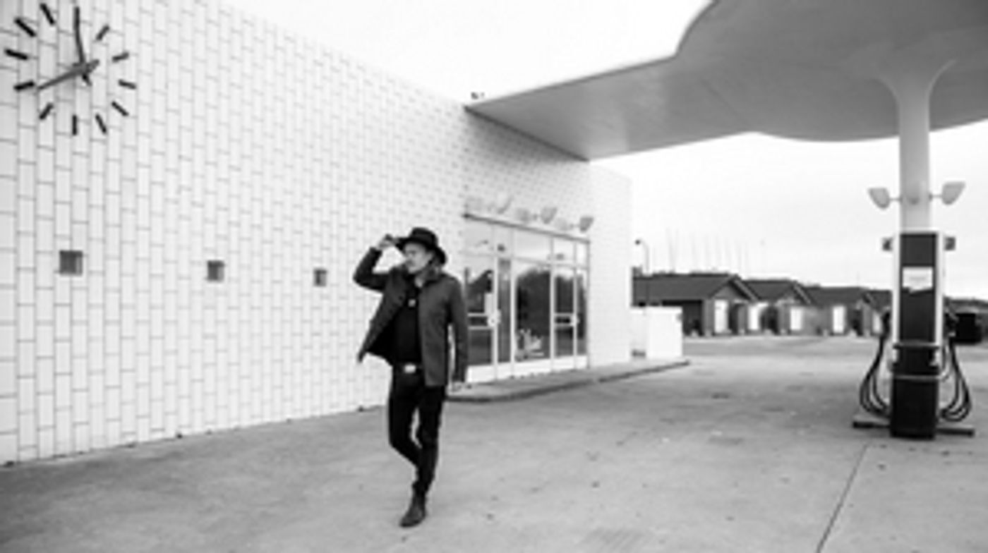 John Garrison Announces 'Extinguisher' Album Out Dec. 4  Image