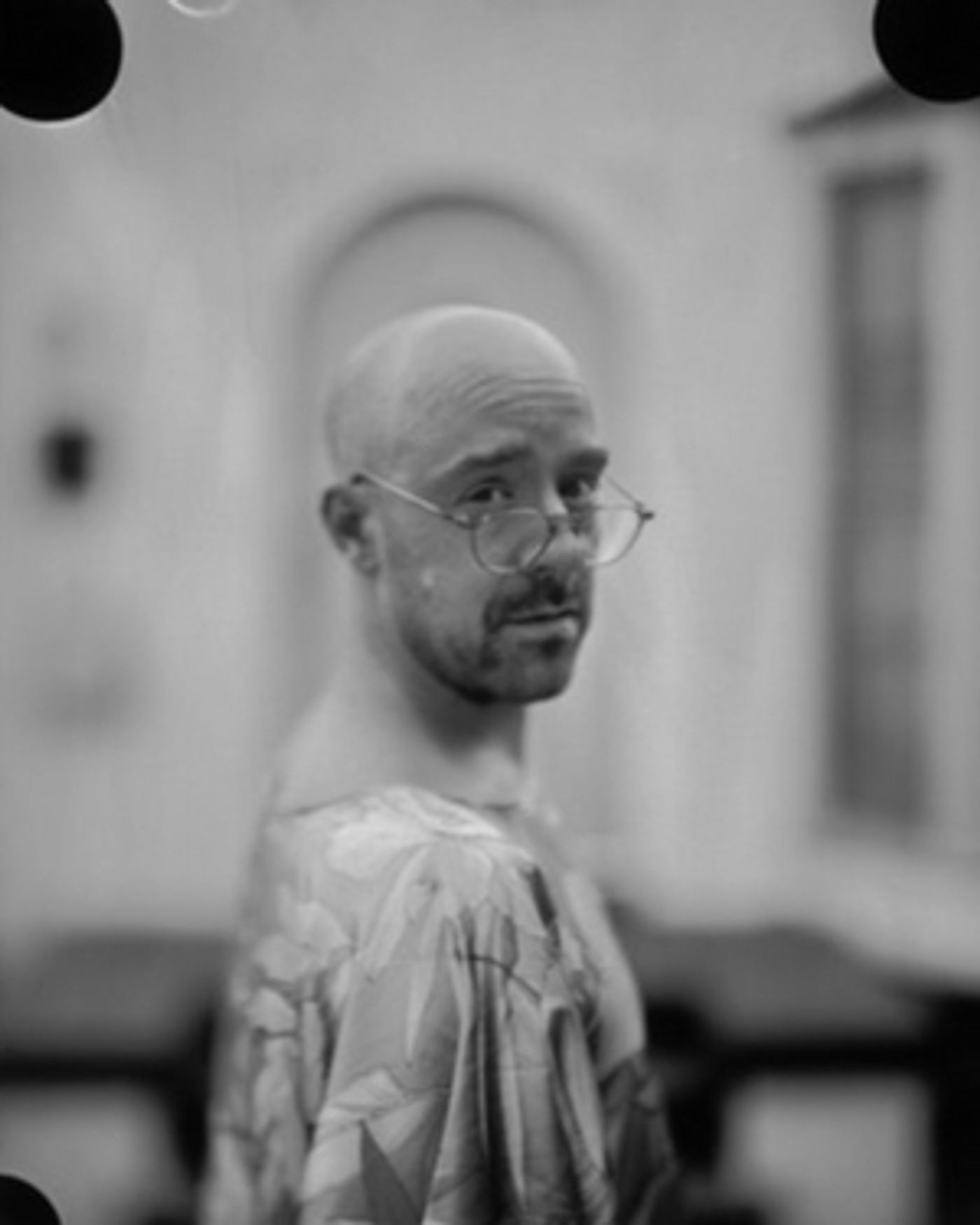 IAMA Theatre Company Presents New Solo Show MAKING FRIENDS IAMA Theatre Company Presents New Solo Show MAKING FRIENDS Image