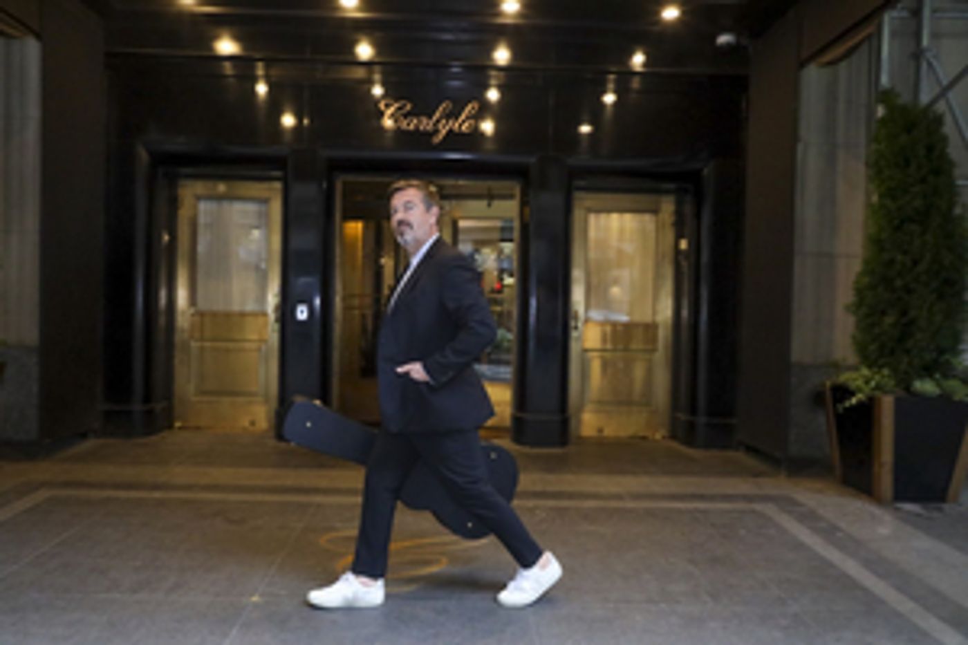 Duncan Sheik Releases 'Fake Plastic Trees' from New Album 'Live at the Cafe Carlyle'  Image